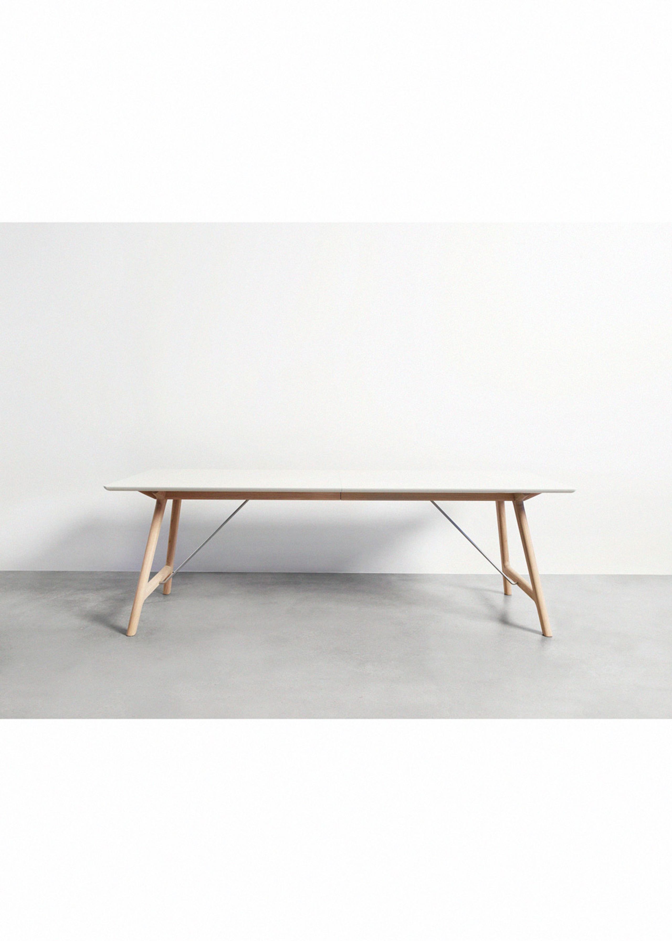 Andersen Furniture - Dining Table - Andersen T7 - Oak/Soap - White Laminate