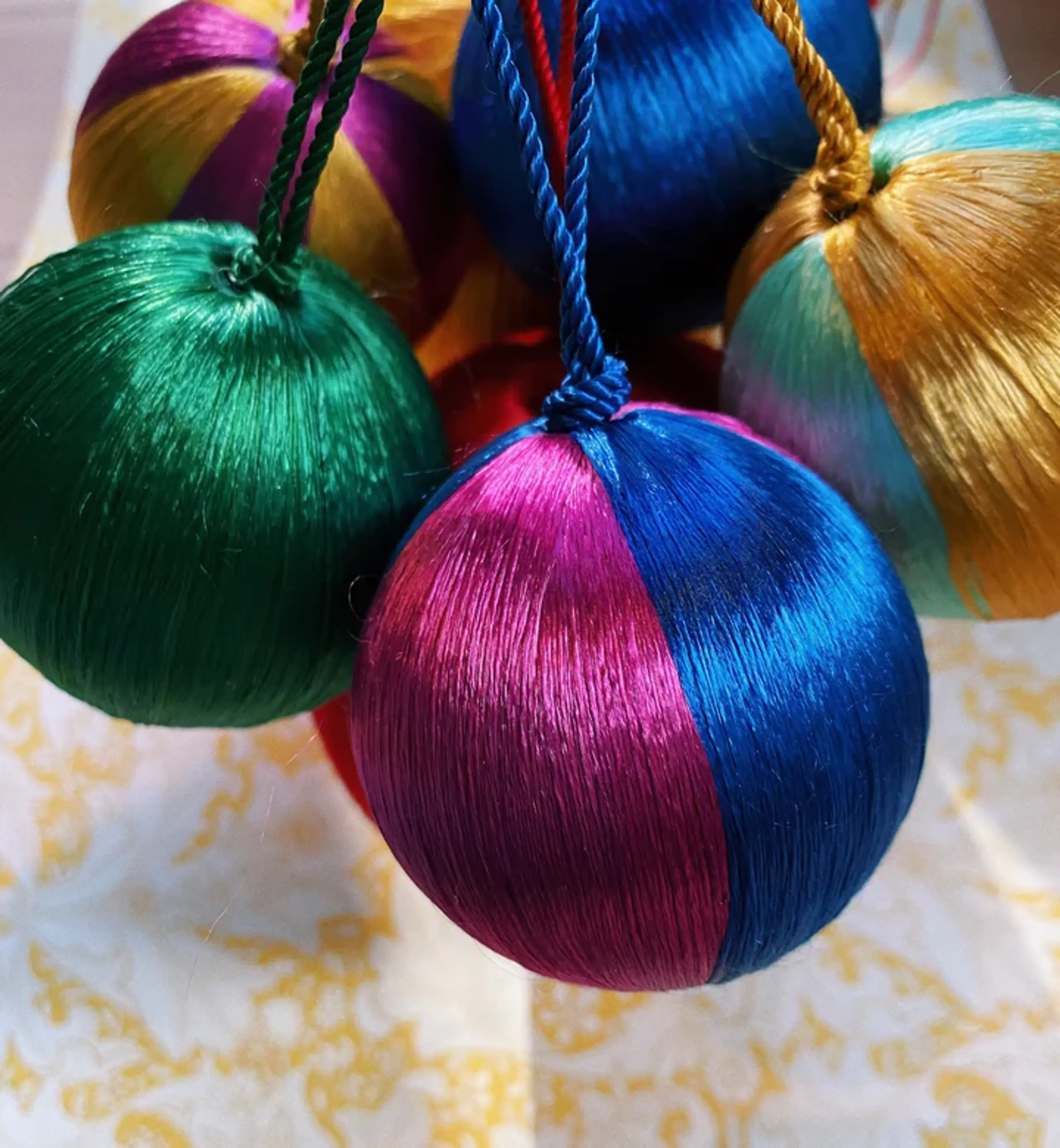 Anna + Nina - Boule de Noël - Corded Ornament - Small - Blue Stripe