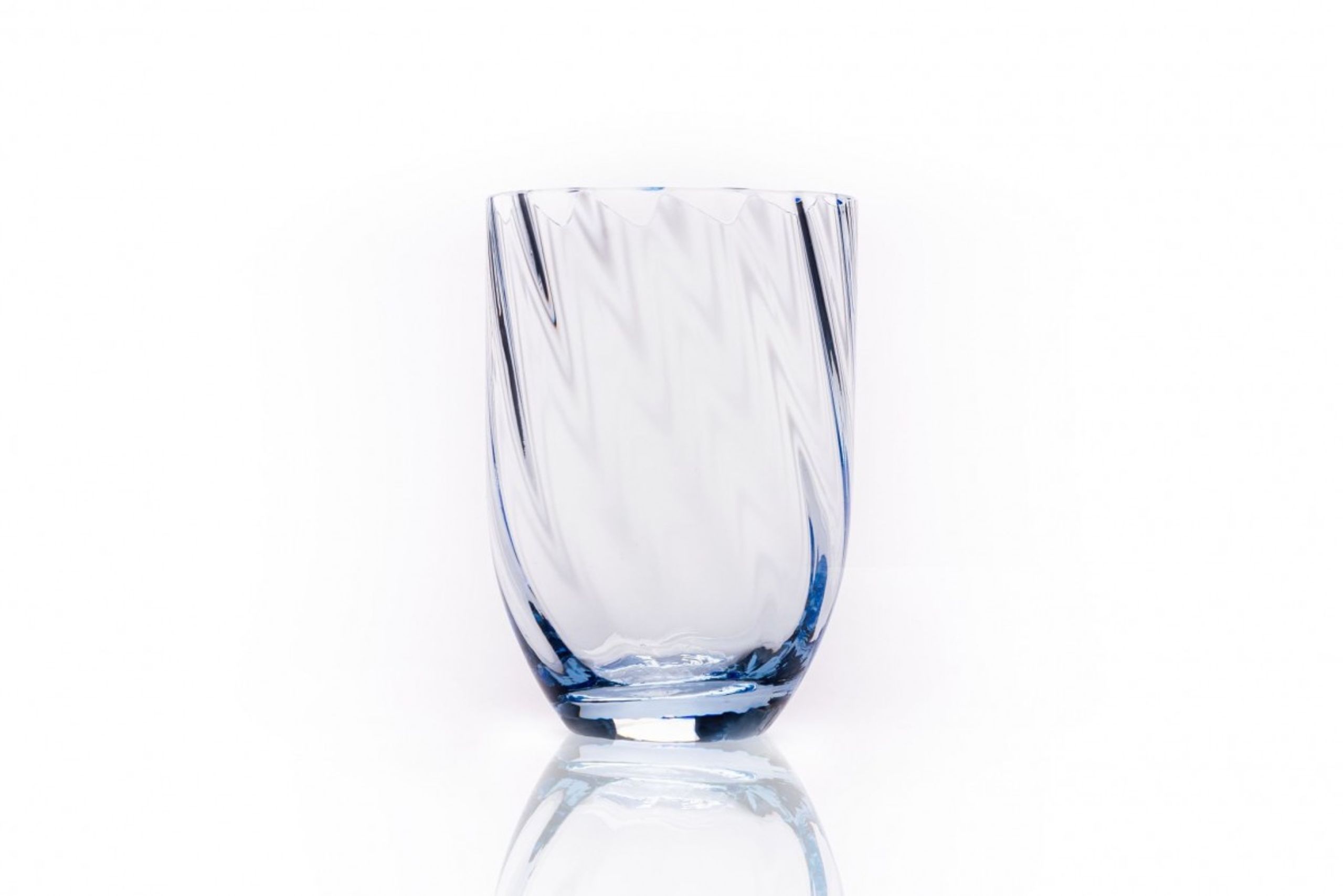Anna Von Lipa - Verre - Swirl Tumbler - Light Blue