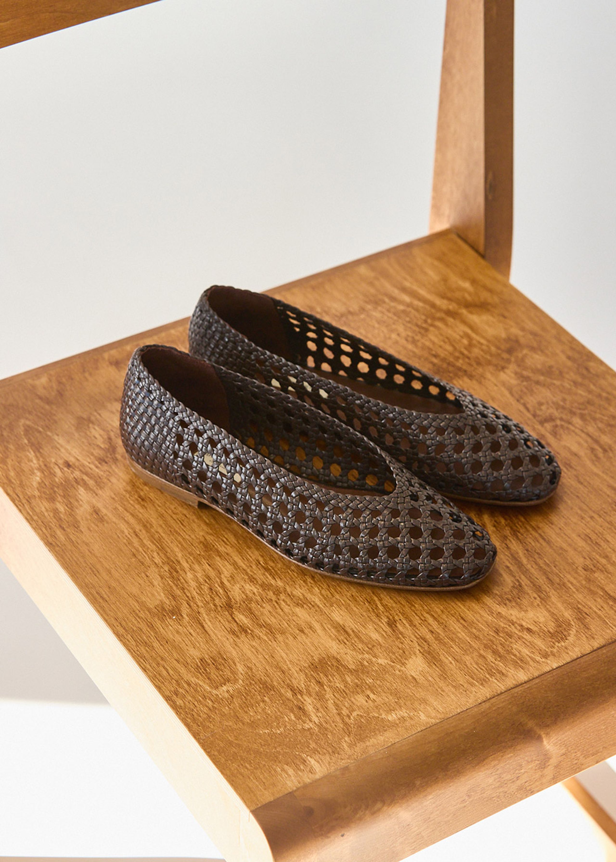 Anonymous Copenhagen - Bailarinas - Sessi 10 Hand-braided leather - Coffee brown