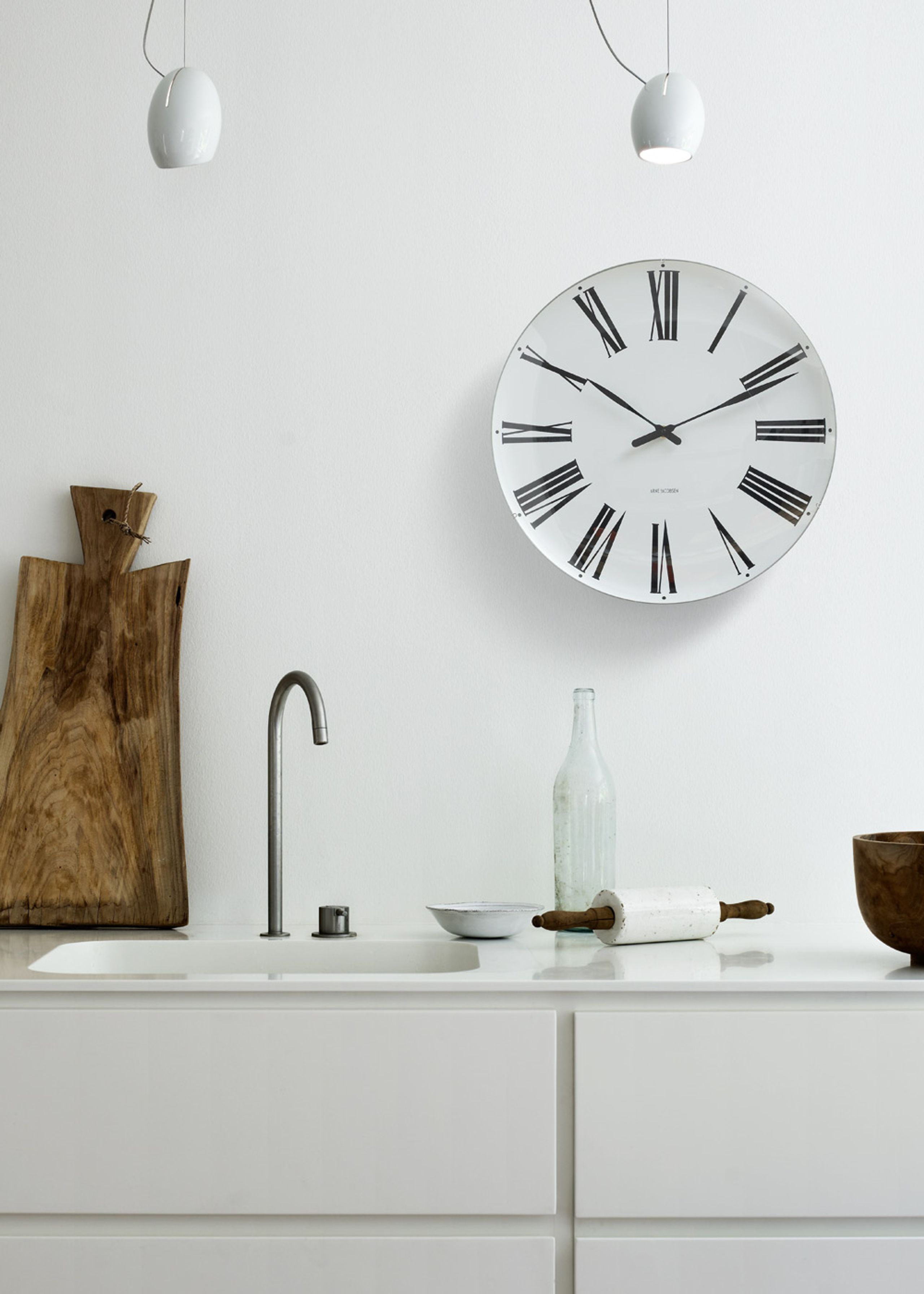 Arne Jacobsen - Watch - Roman Ure - Roman wall clock Ø29