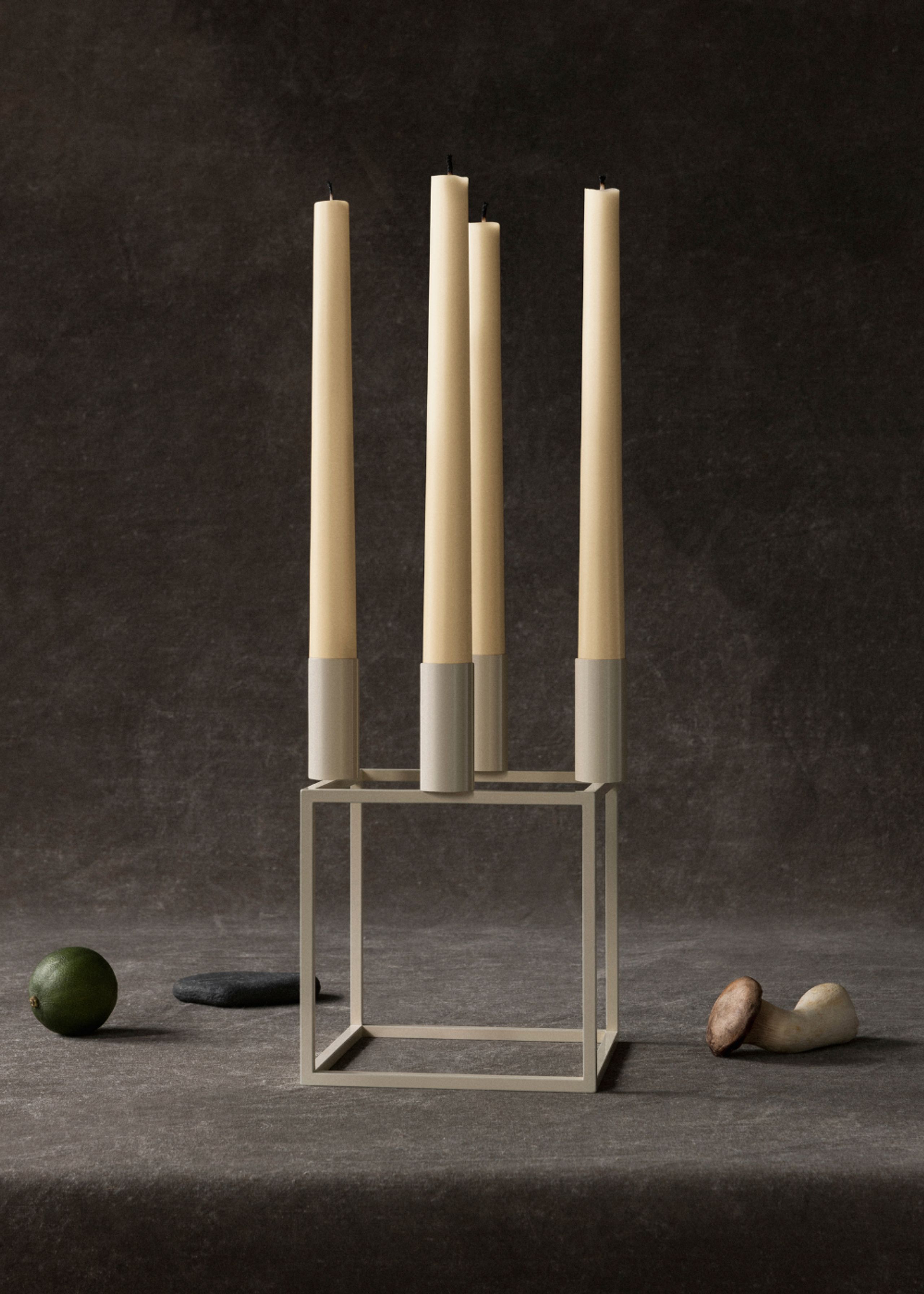 Audo Copenhagen - Svícen - Kubus 4 - Ivory