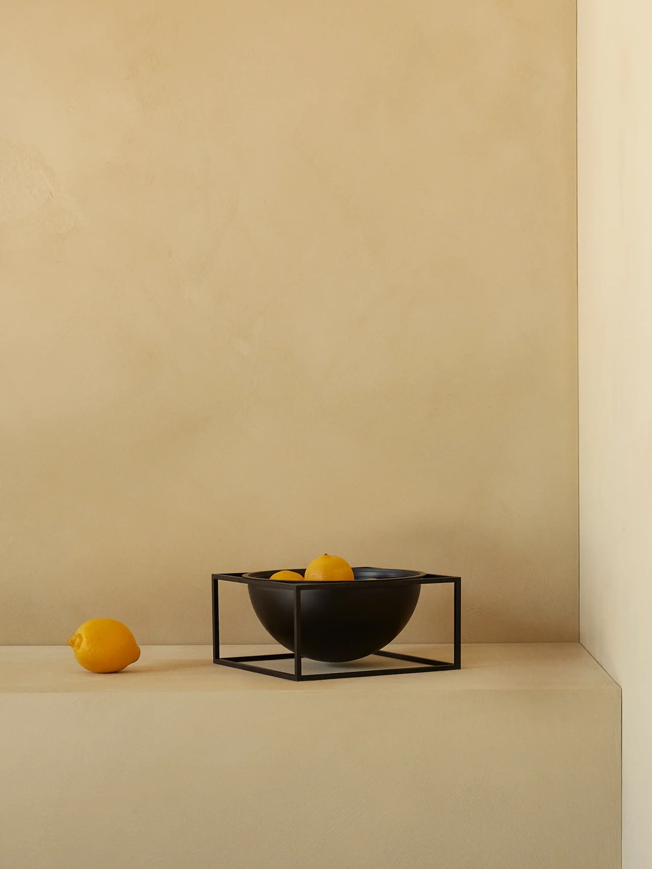 Audo Copenhagen - Skål - Kubus Centerpiece - Sort Small