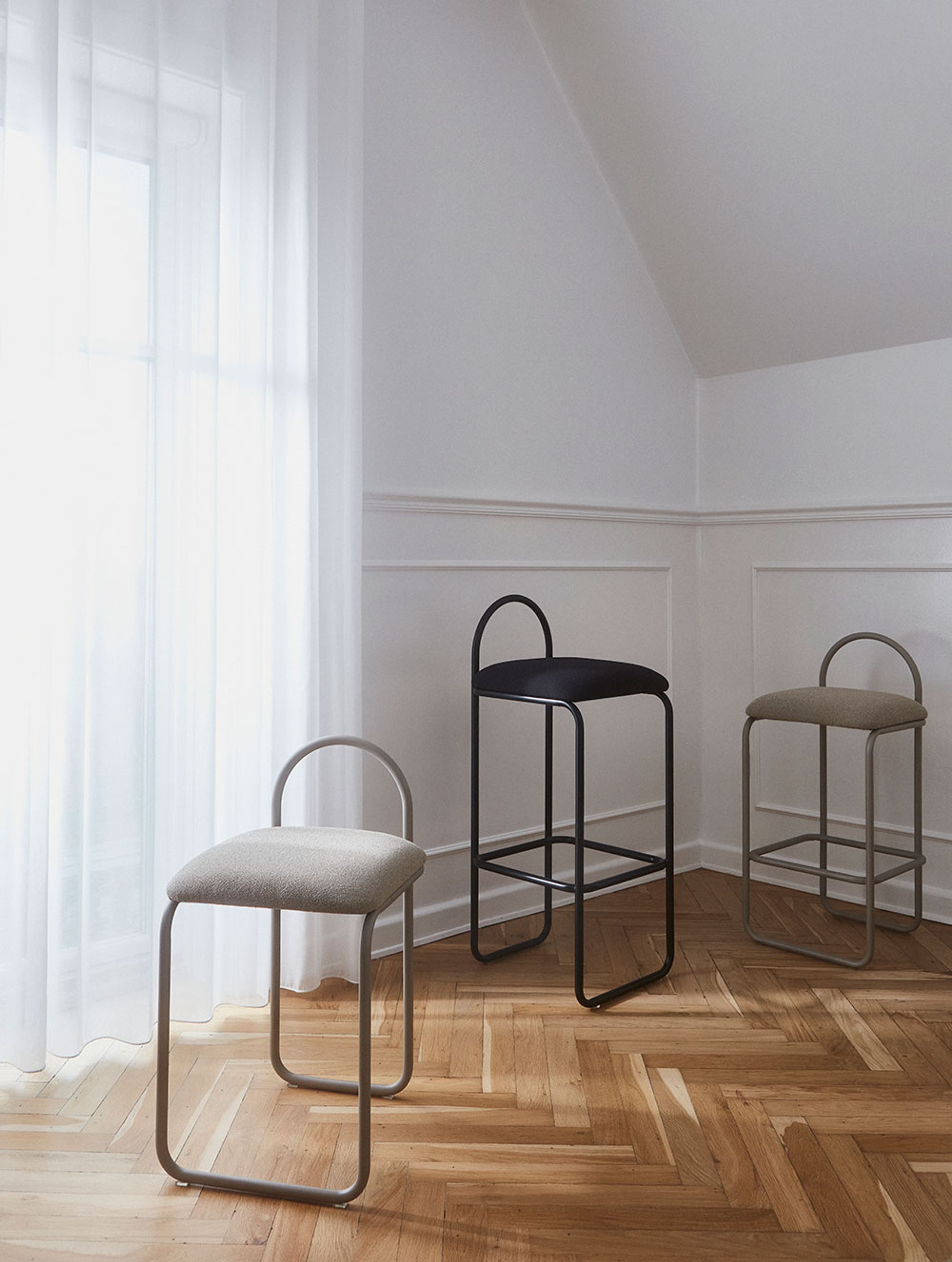 AYTM - Banco de bar - ANGUI bar chair - High - Anthracite/Gold