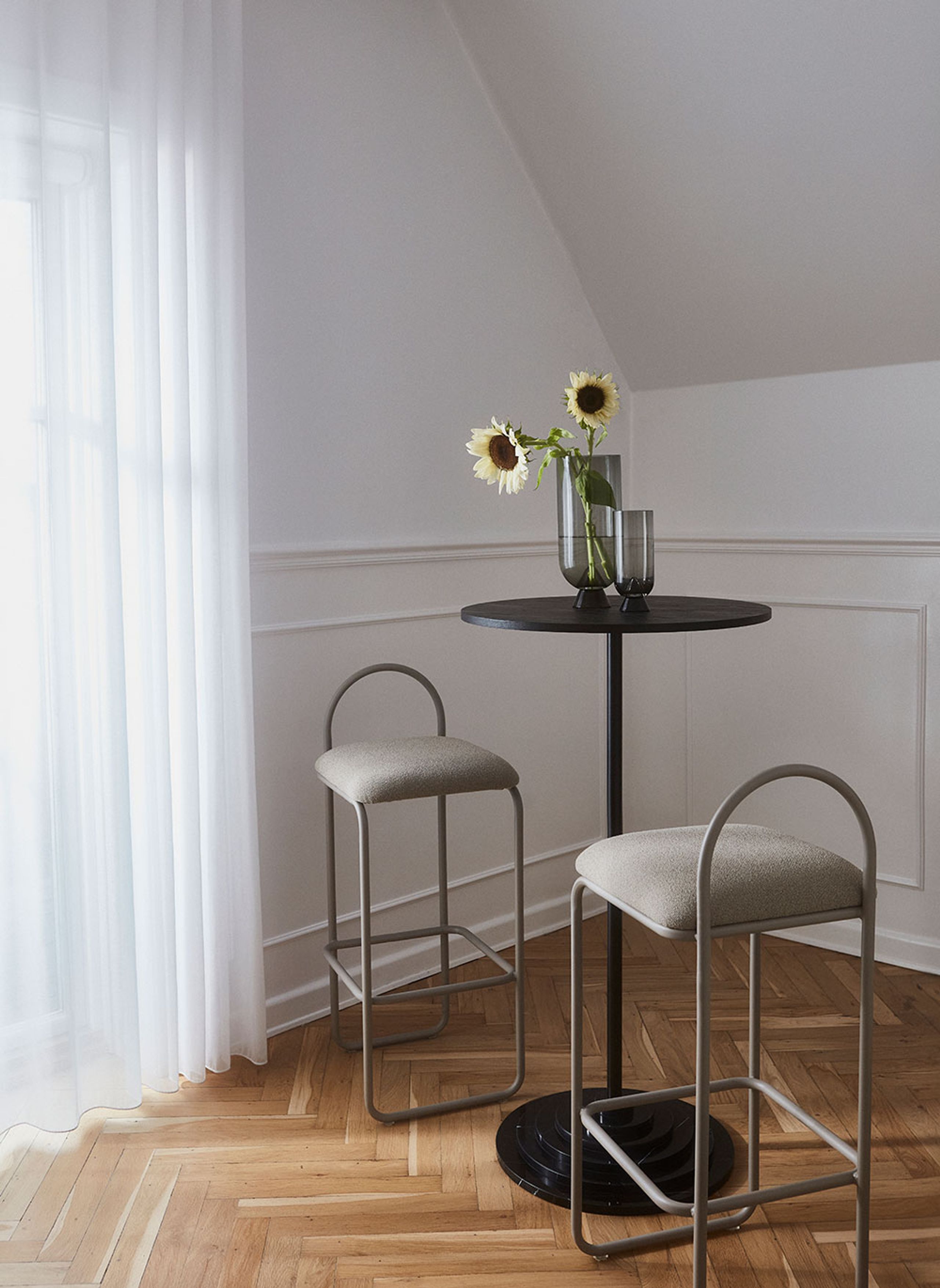 AYTM - Barová stolička - ANGUI bar chair - Low - Amber Bouclé