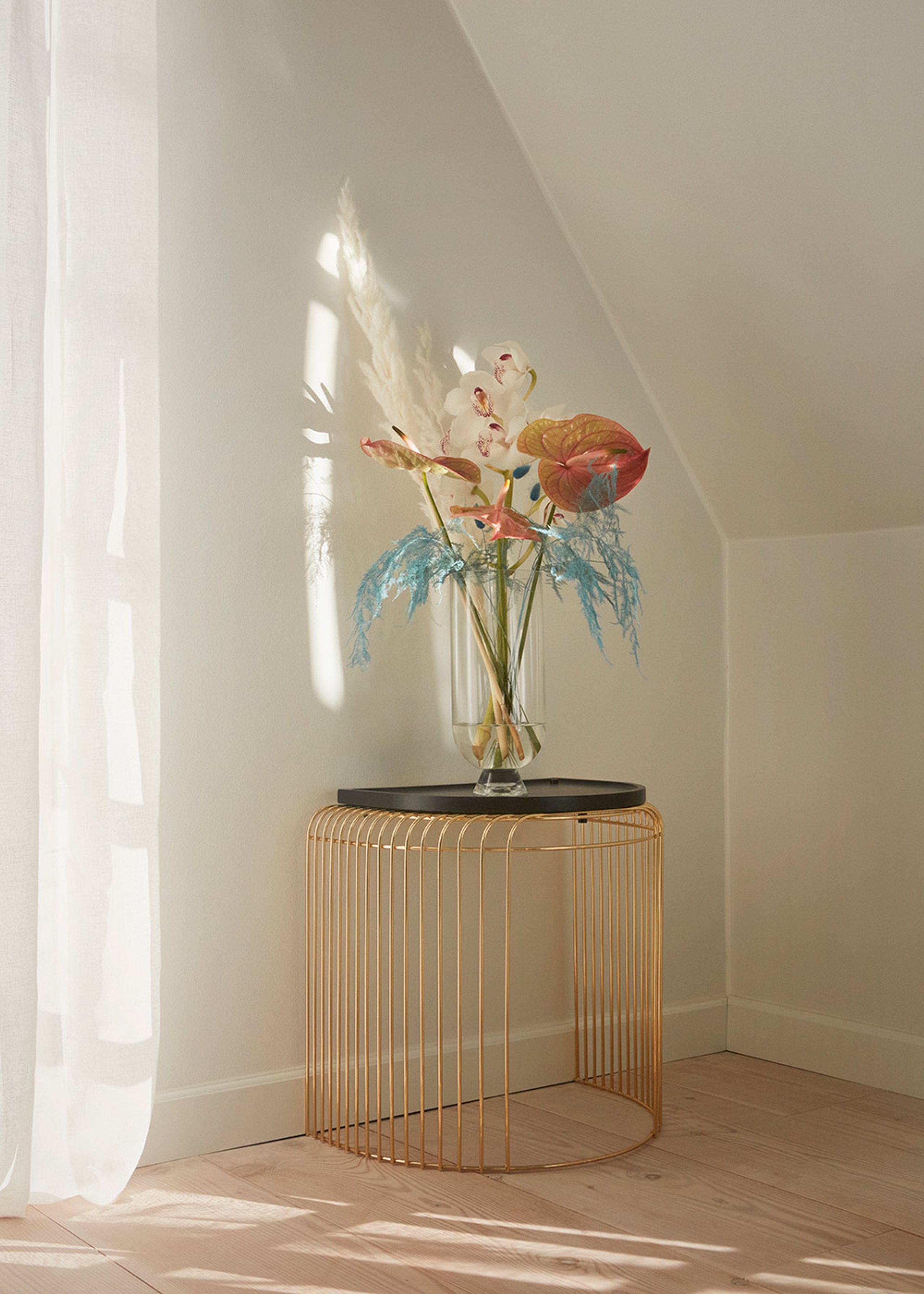 AYTM - Tisch - CURVA table - Black