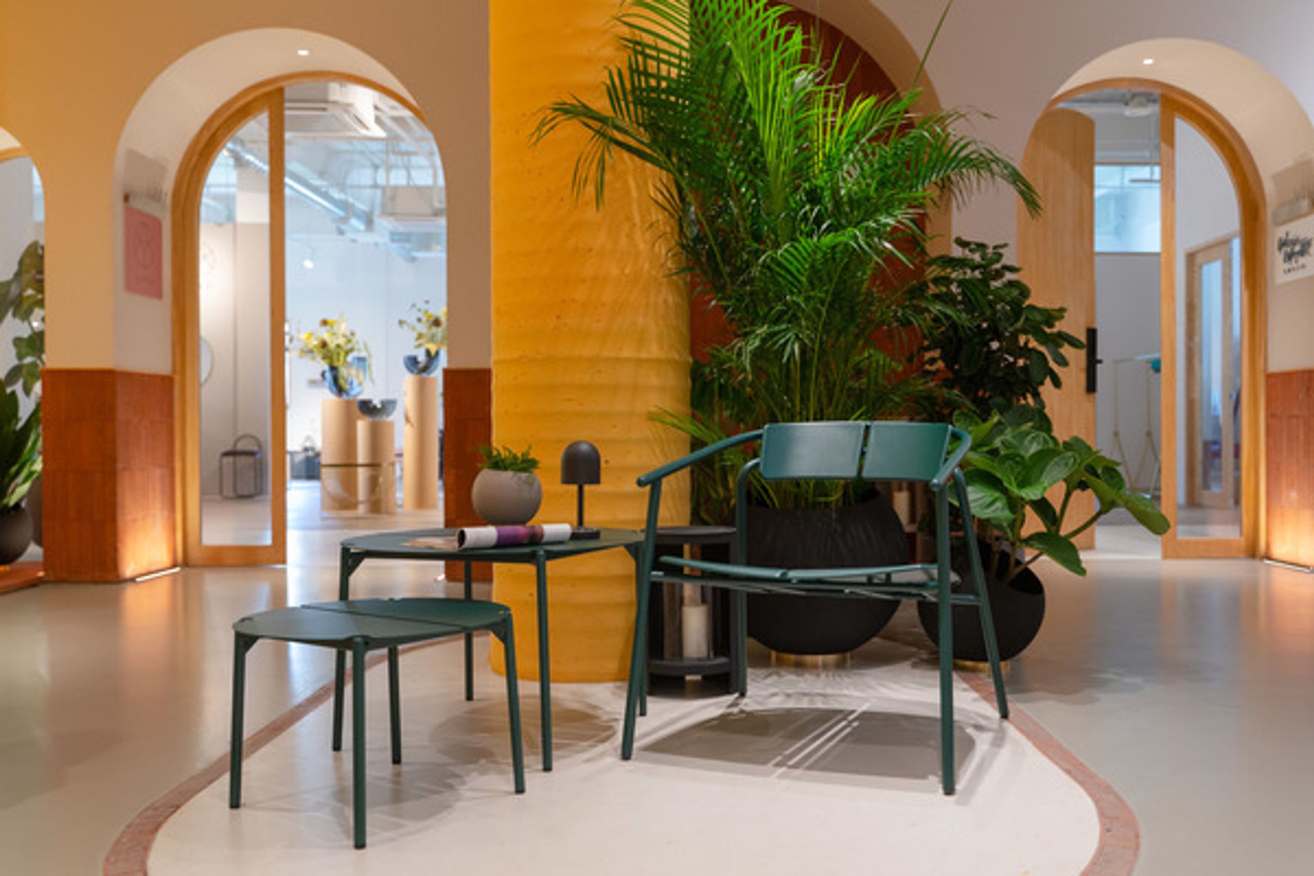 AYTM - Mesa de salón - NOVO Longe table - Black/Black small