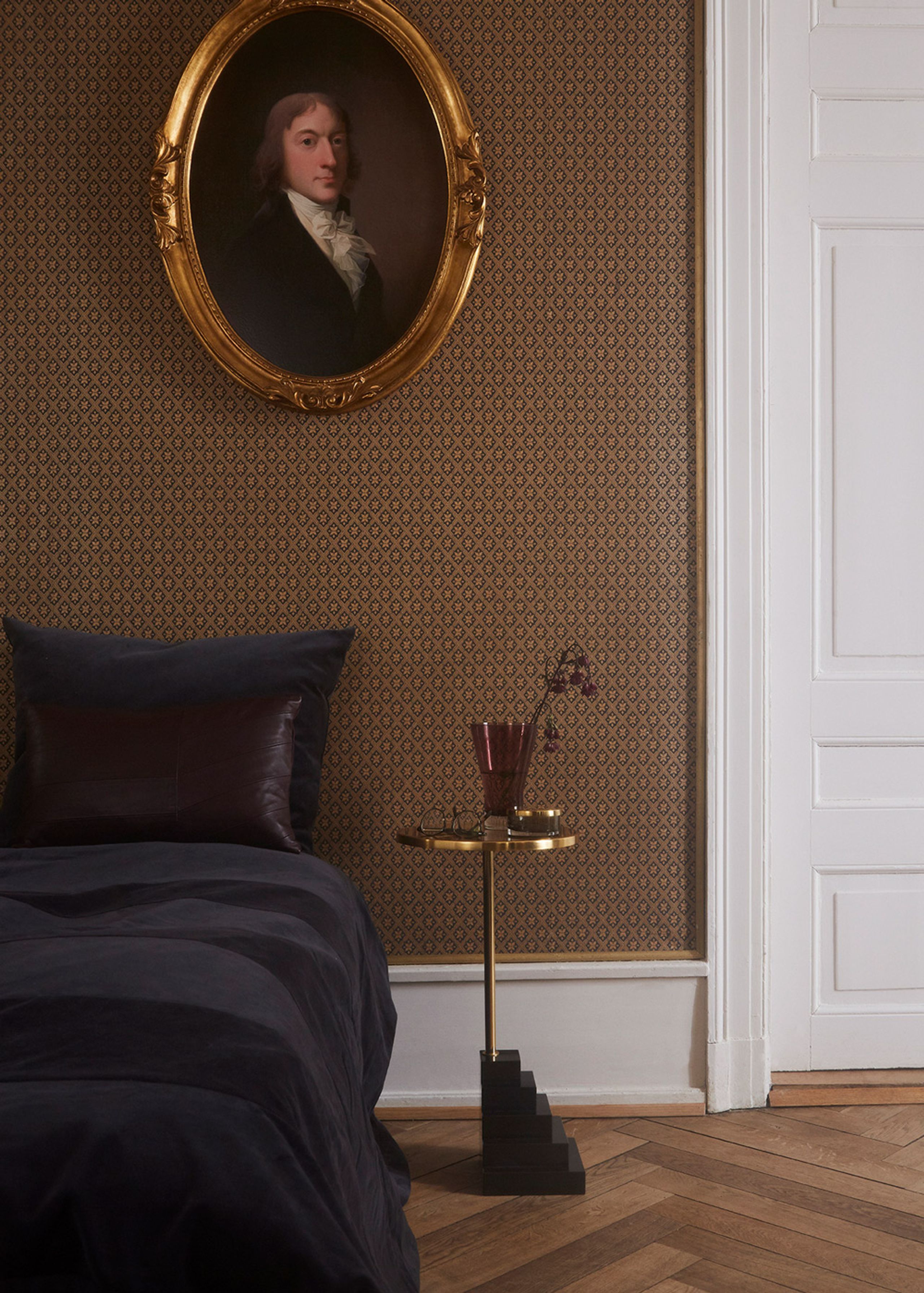 AYTM - Table - SOLUM bedside - Small - Black/Gold