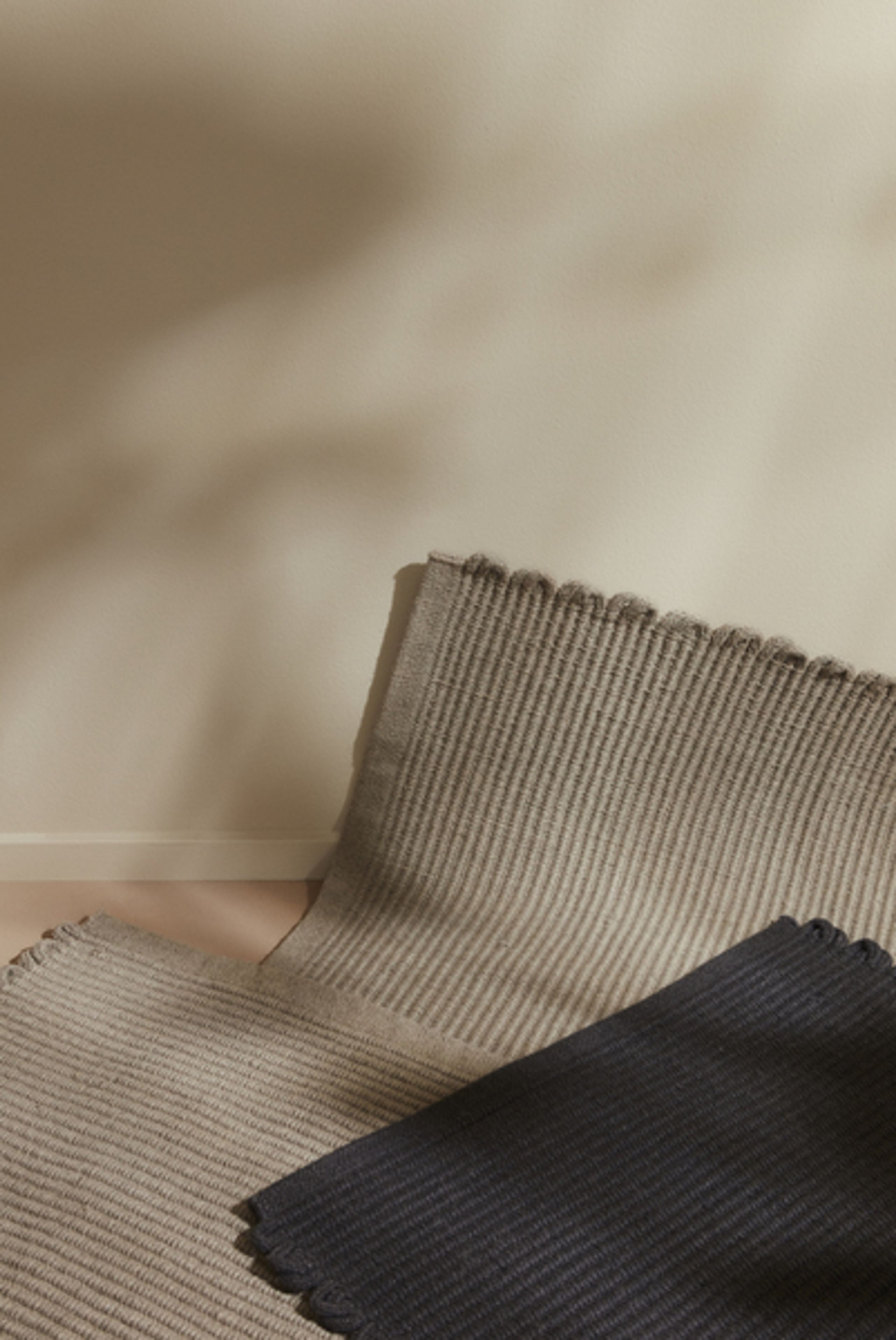 AYTM - Wycieraczka - Redono Doormat - Dark Grey