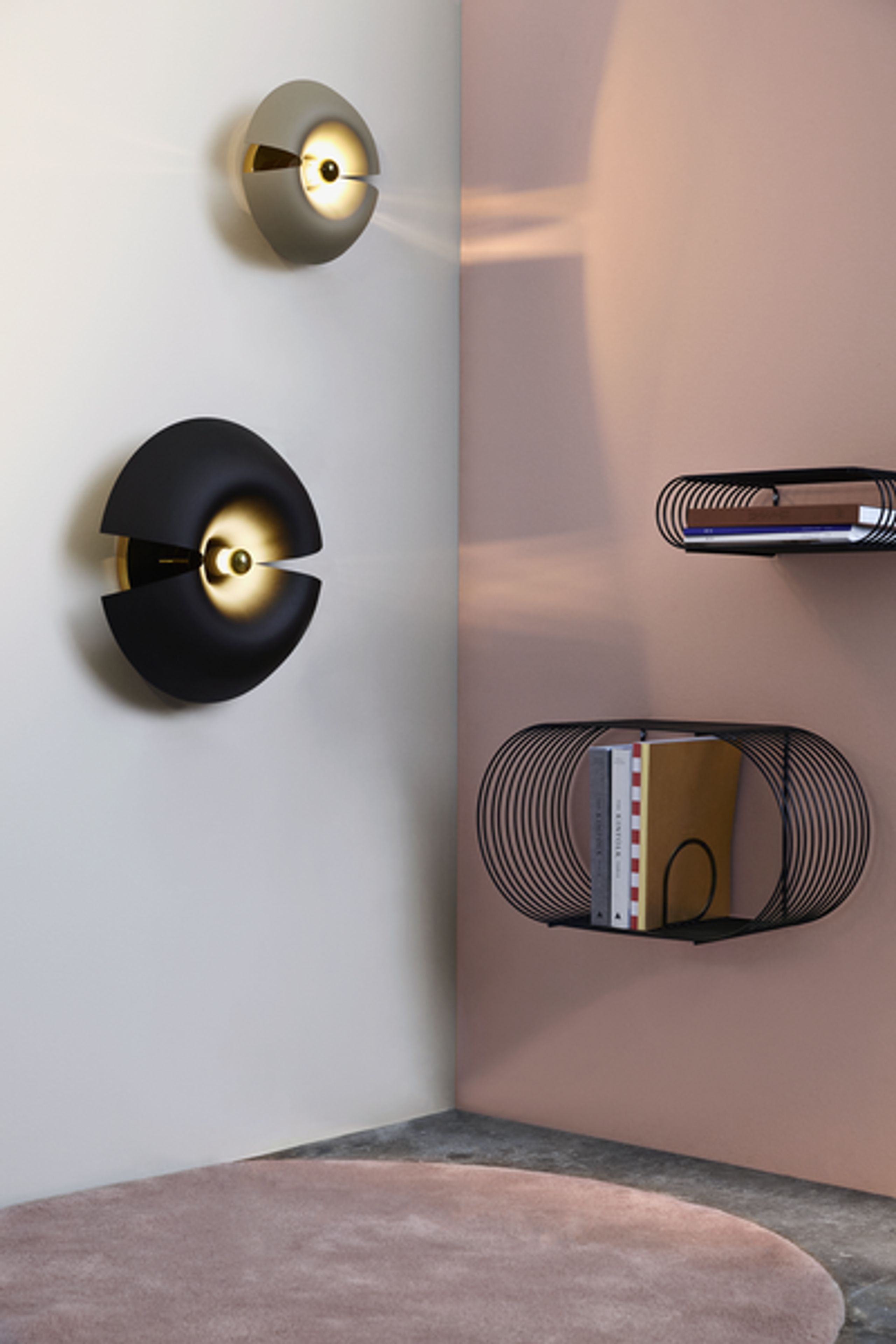 AYTM - Shelf - CURVA shelf - Black