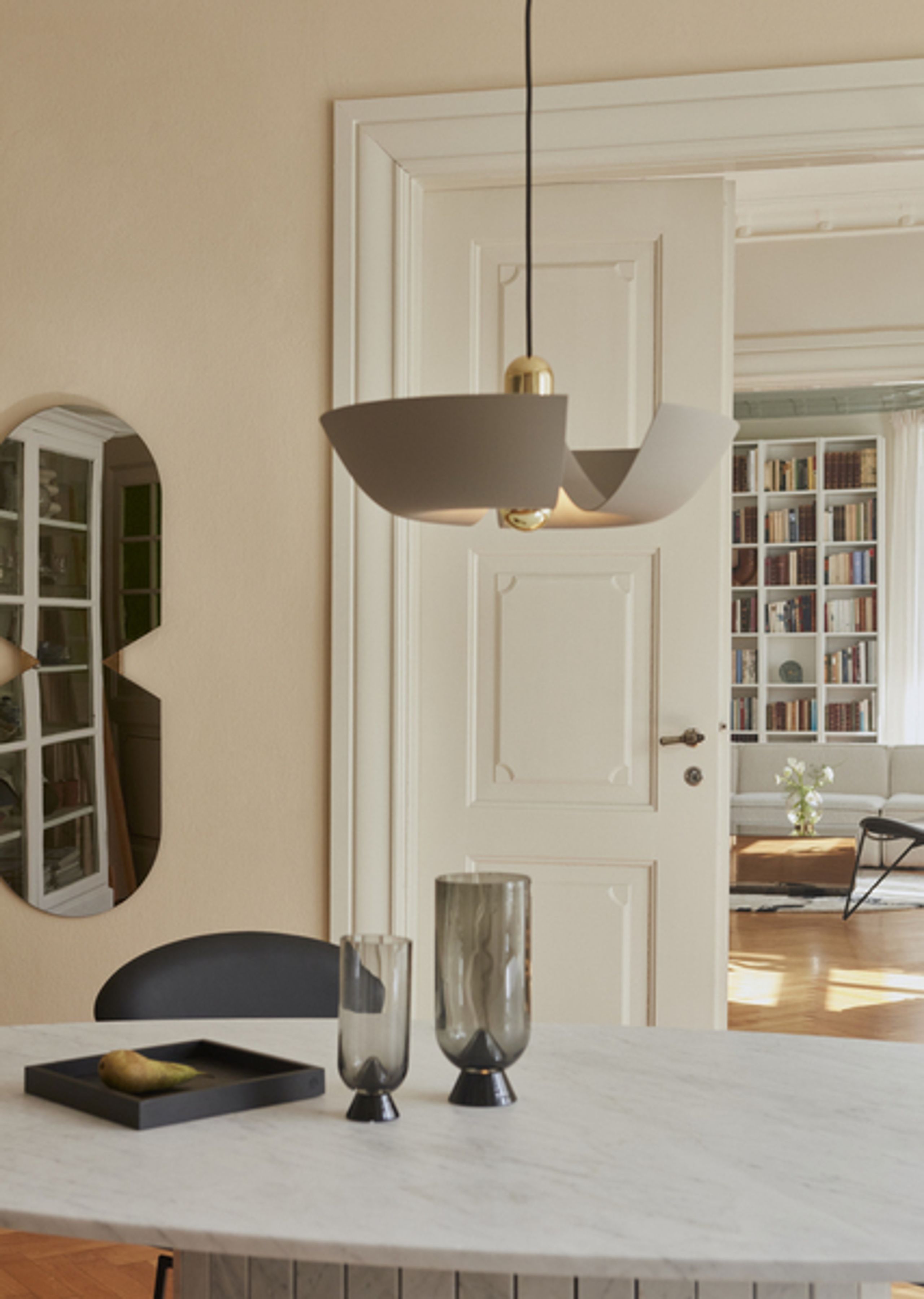 AYTM - Lampe - CYCNUS pendant - Taupe/gold small