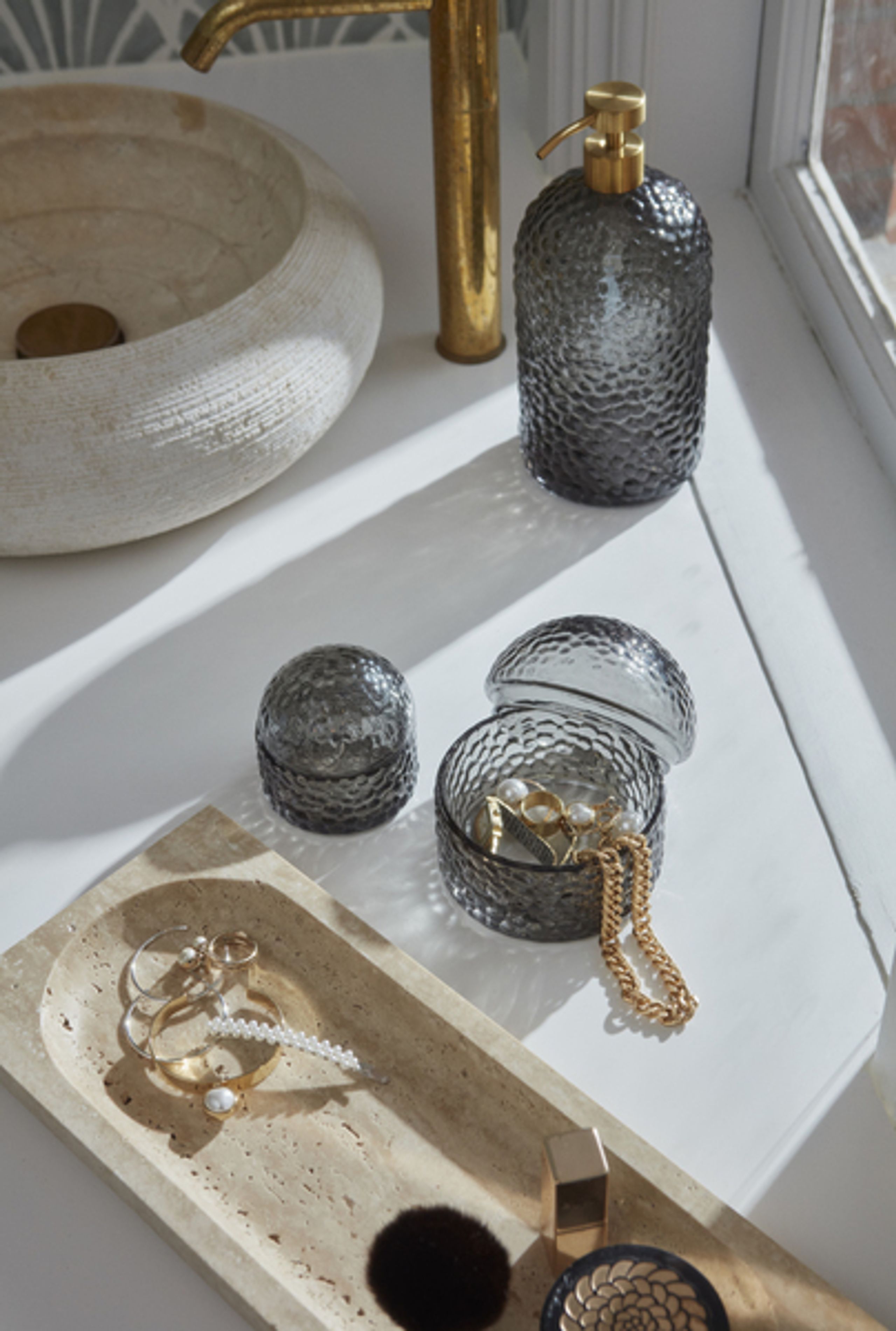 AYTM - Pompe à savon - Arura sæbepumpe - Black/Gold