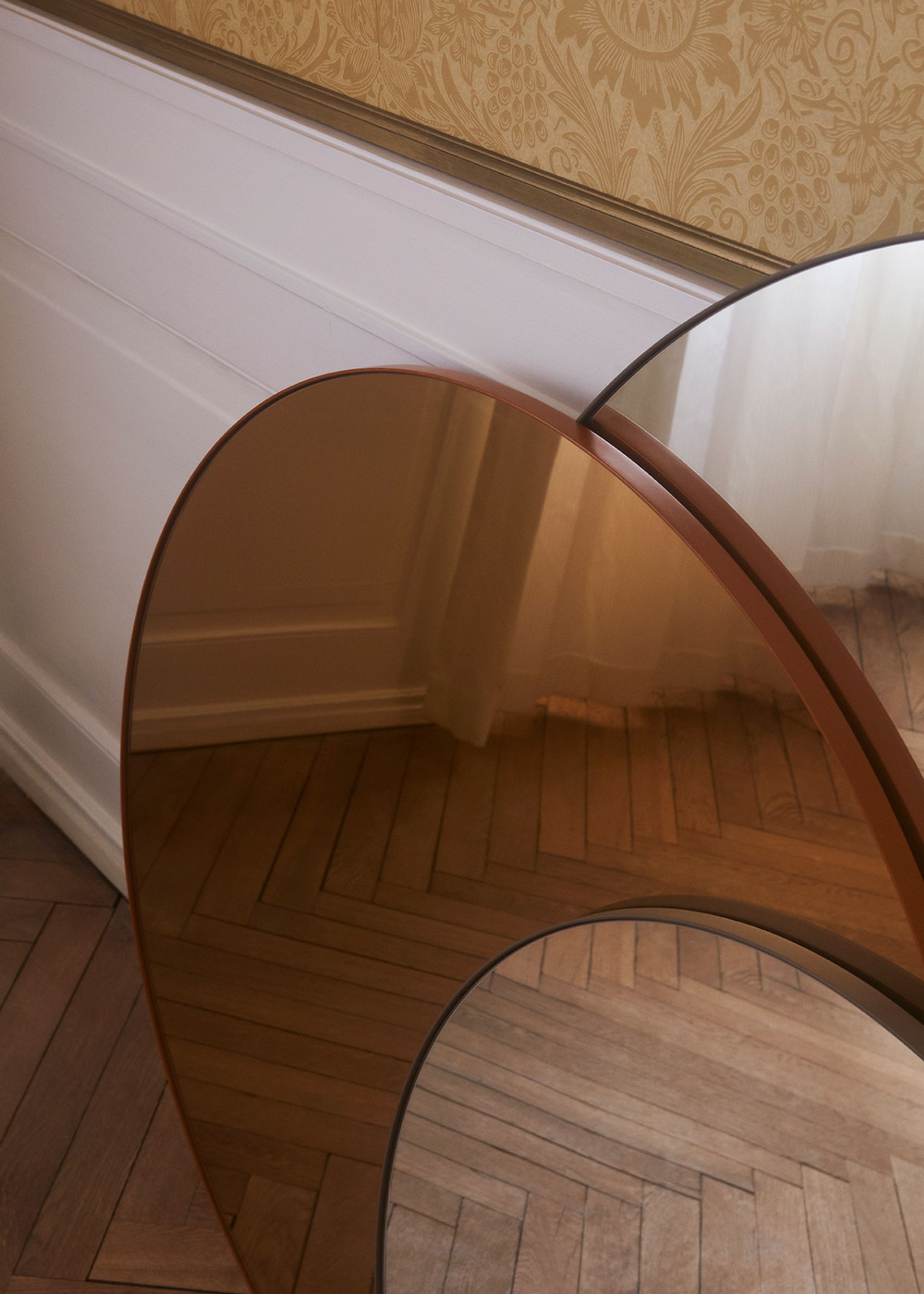 AYTM - Spejl - CIRCUM round - Amber Small