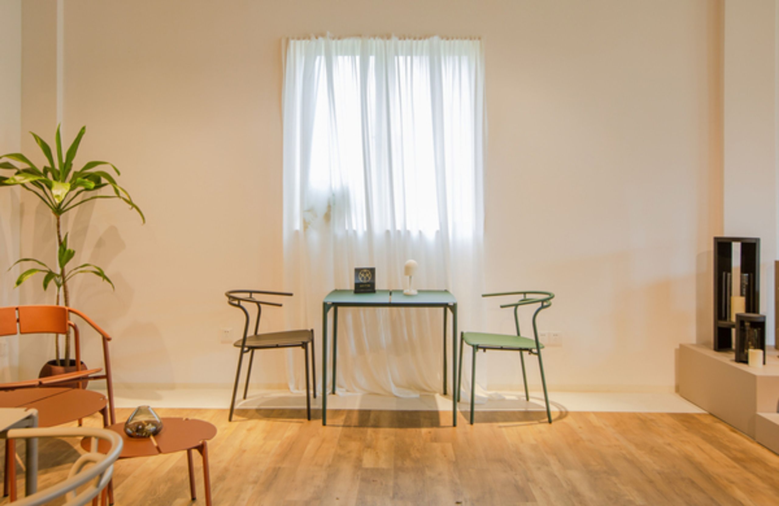 AYTM - Chair - NOVO dining chair - Taupe