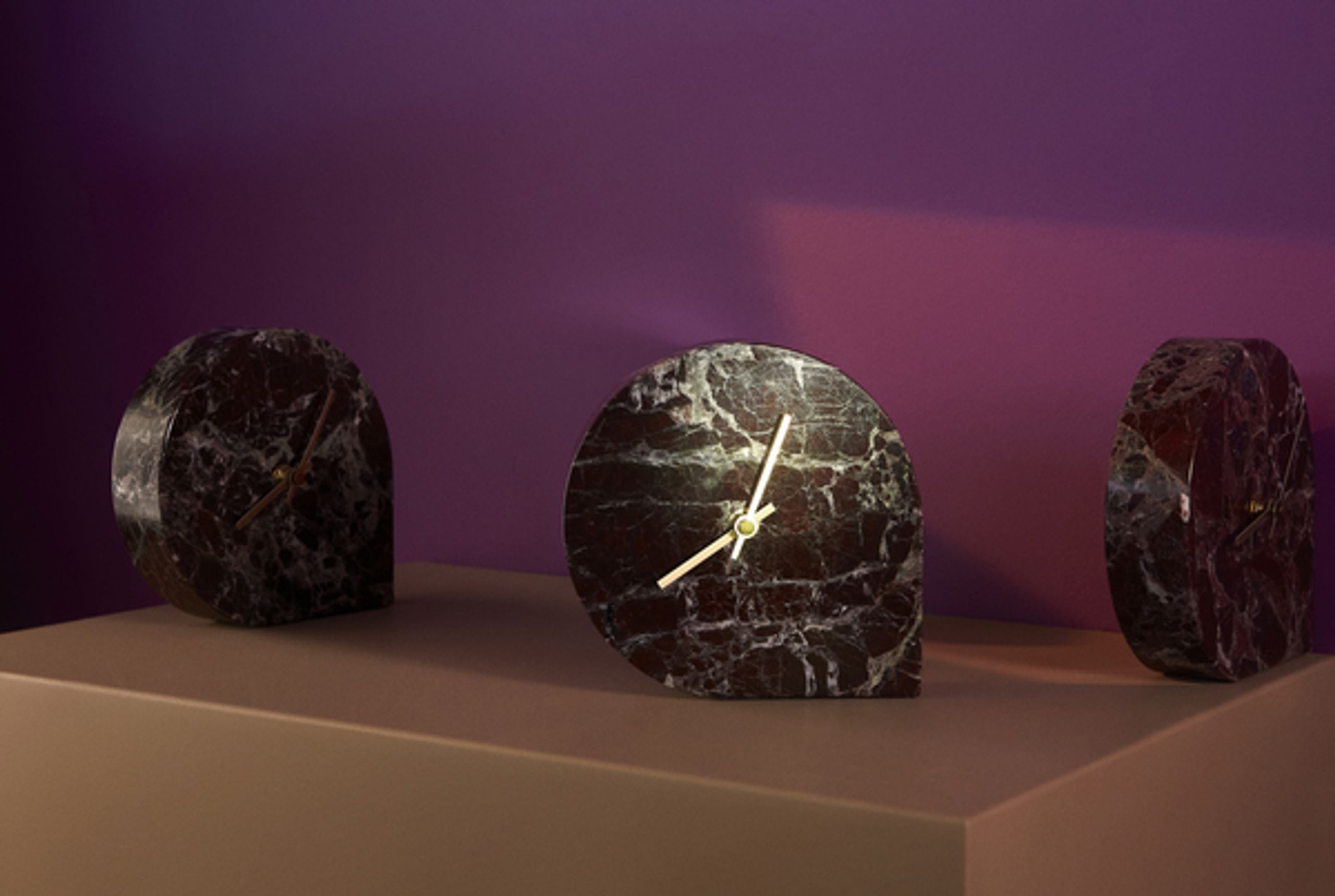 AYTM - Clock - Stilla Clock - Bordeaux