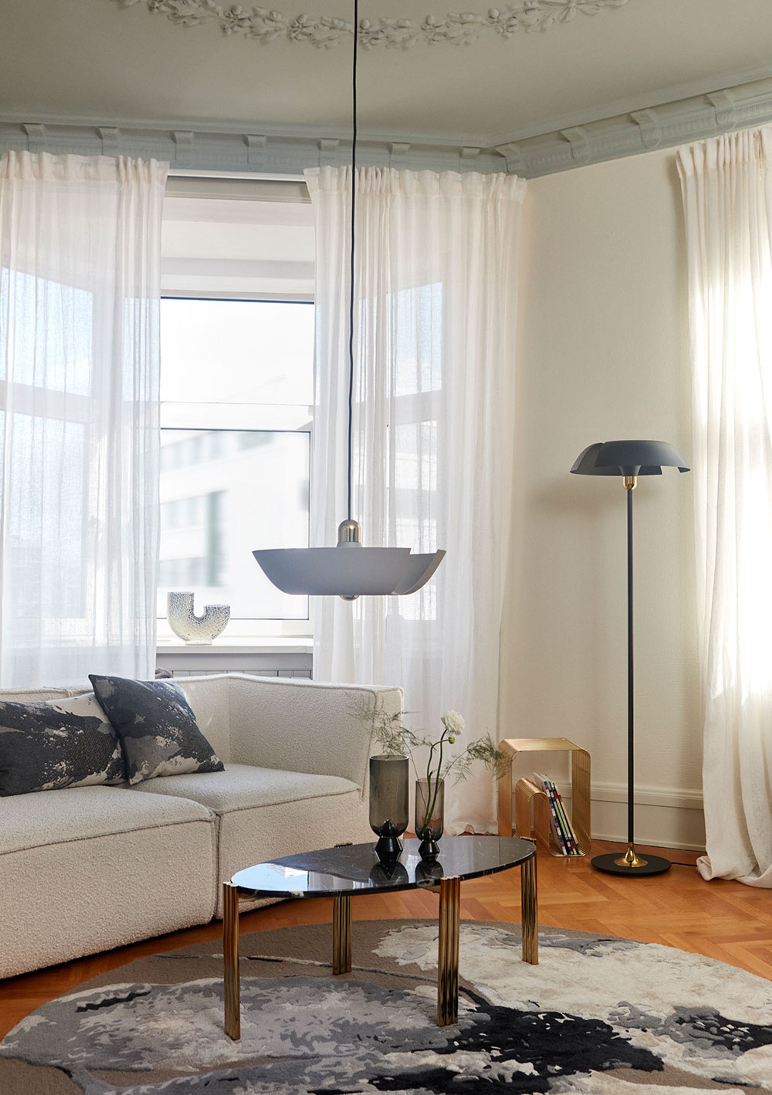 AYTM - Vase - ARURA Vase - Black Large