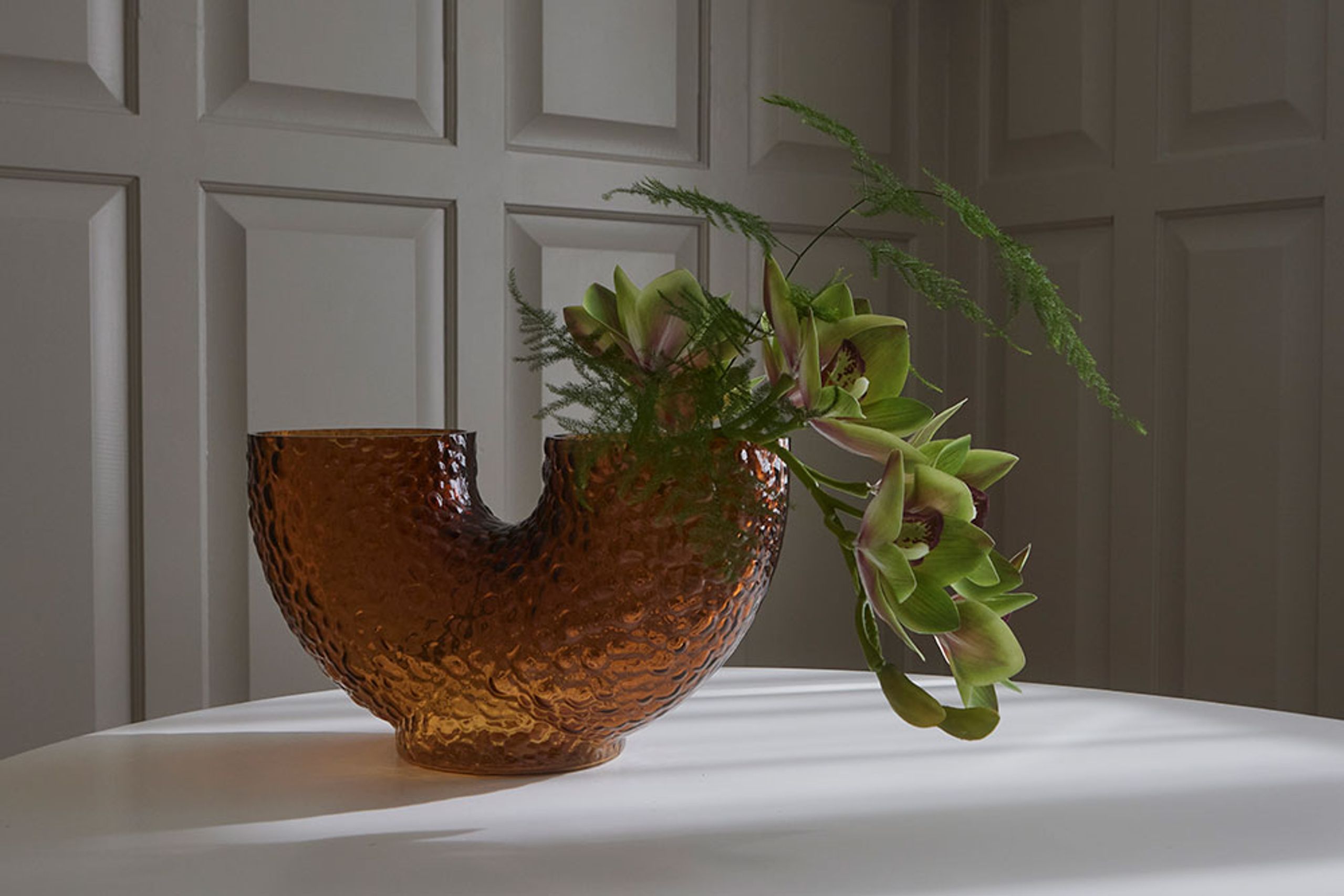 AYTM - Vaso - ARURA Vase - Black Medium