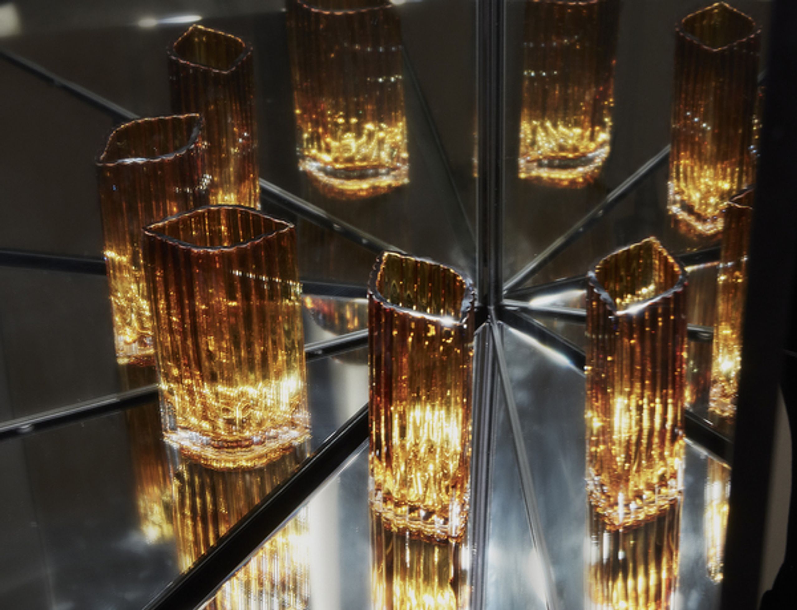 AYTM - Vase - Folium Vase - Amber