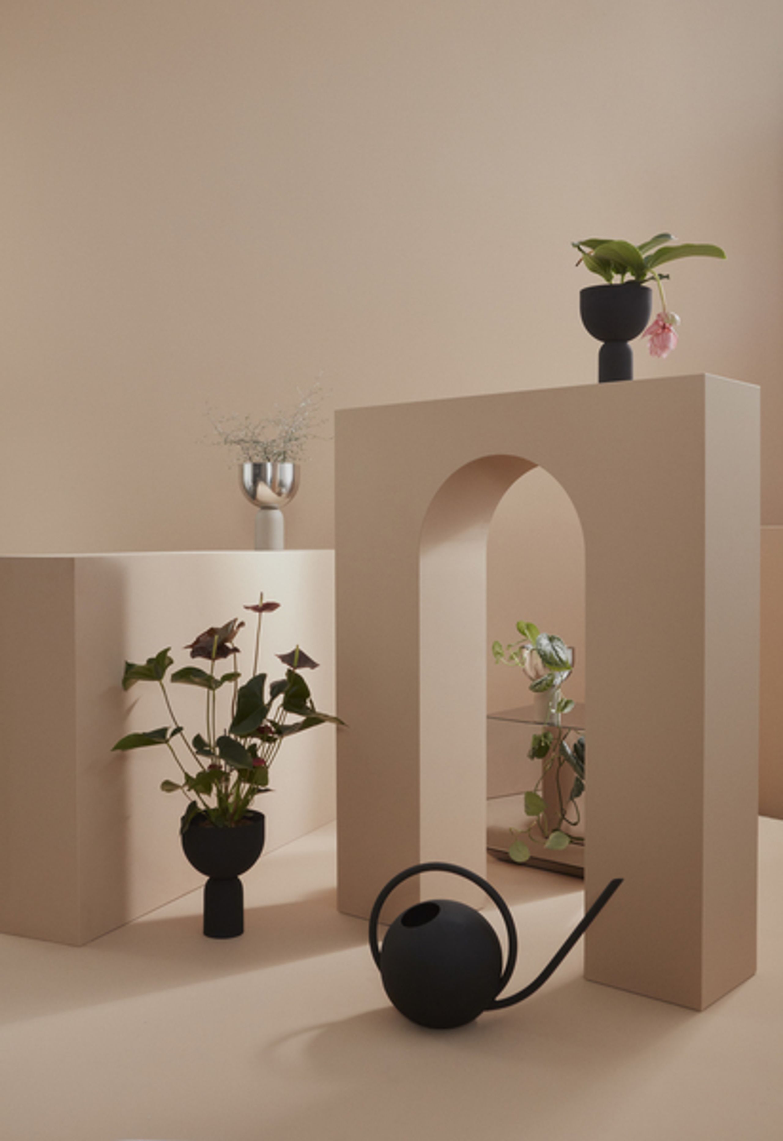 AYTM - Jarrón - Torus Flowerpot - Black - Large