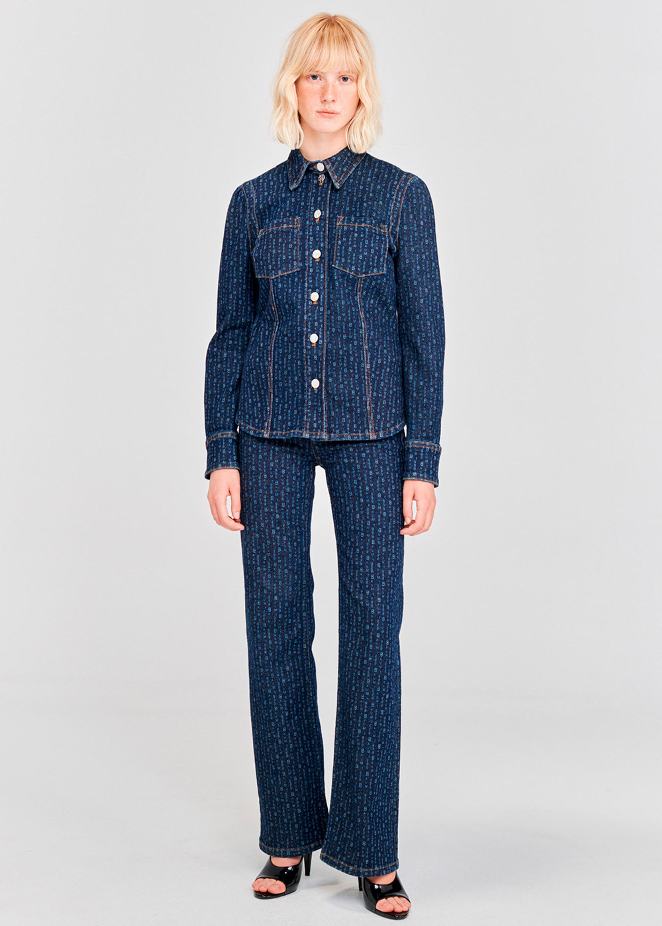 Baum und Pferdgarten - Jeans - Novelle AW22 - Indigo Code