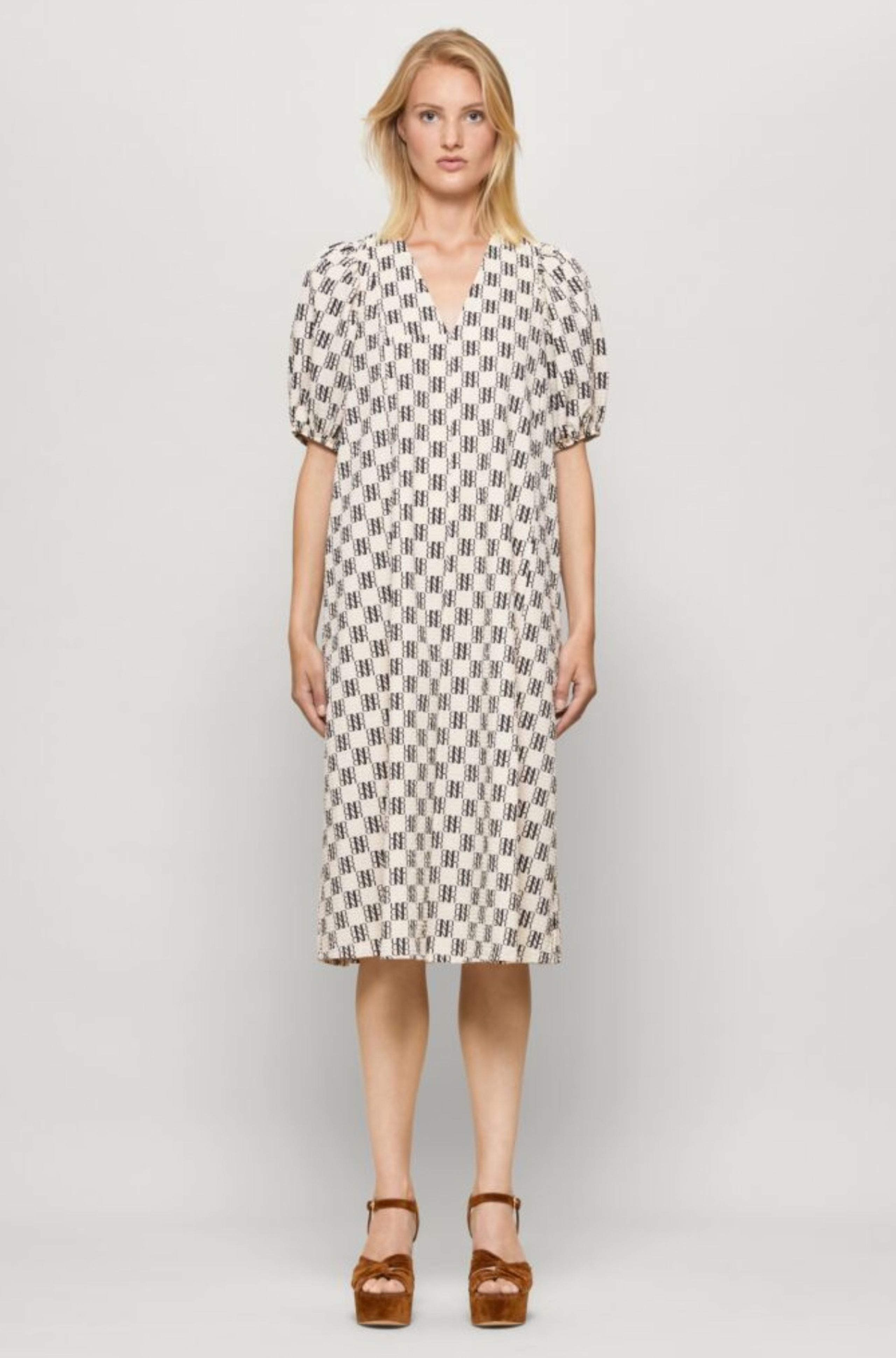 Baum und Pferdgarten - Dress - Azalia - Beige Black Und