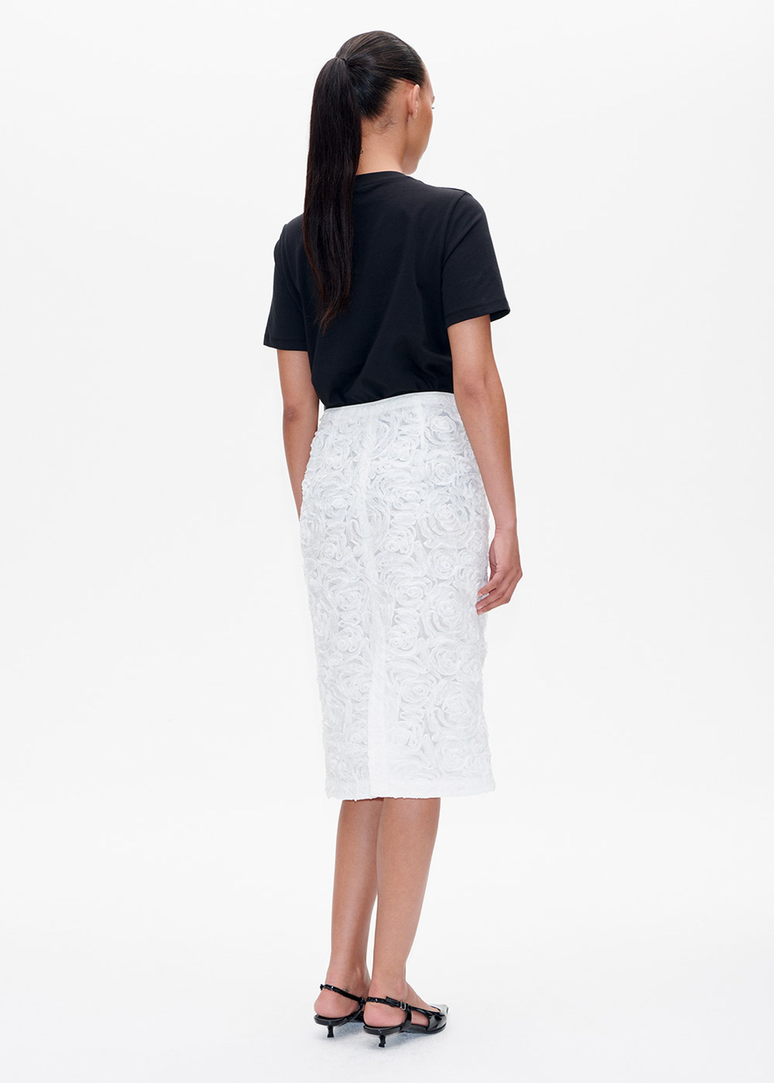 Baum und Pferdgarten - Nederdel - Samina - Cloud Dancer