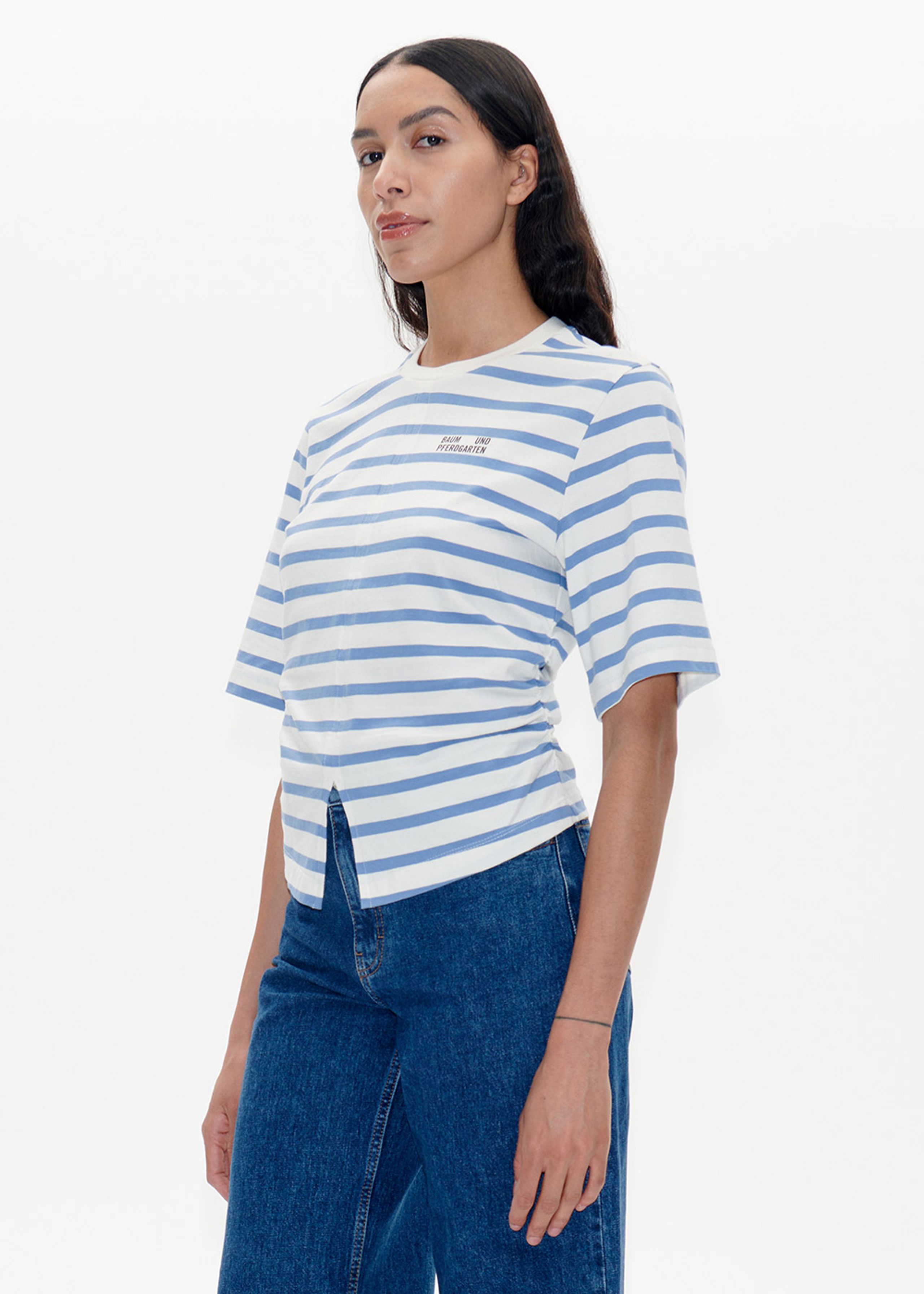 Baum und Pferdgarten - T-Shirt - Juma - Blue Ebb Whisper Stripe