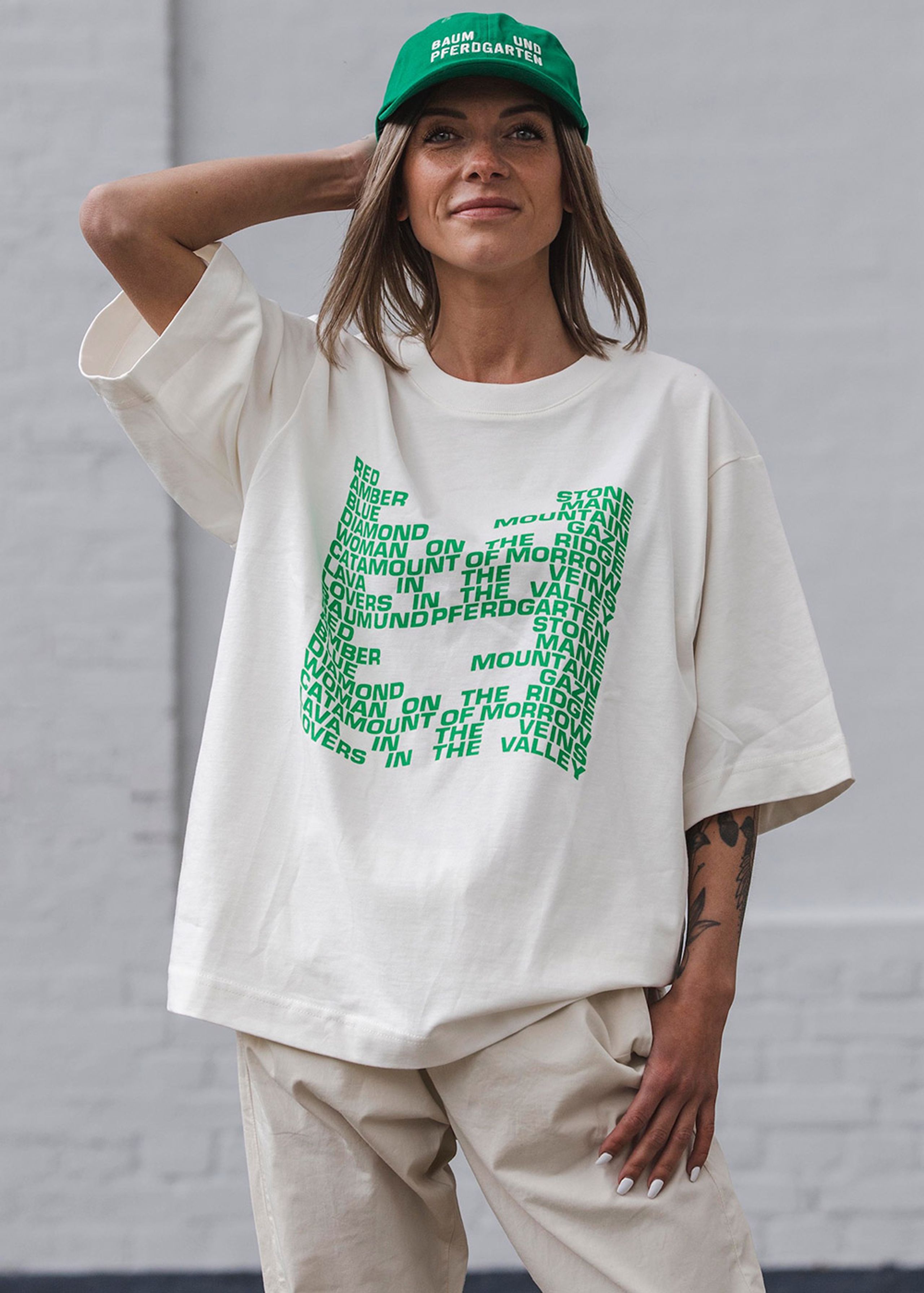 Baum und Pferdgarten - T-shirt - Jilli - Green Mountain Poem