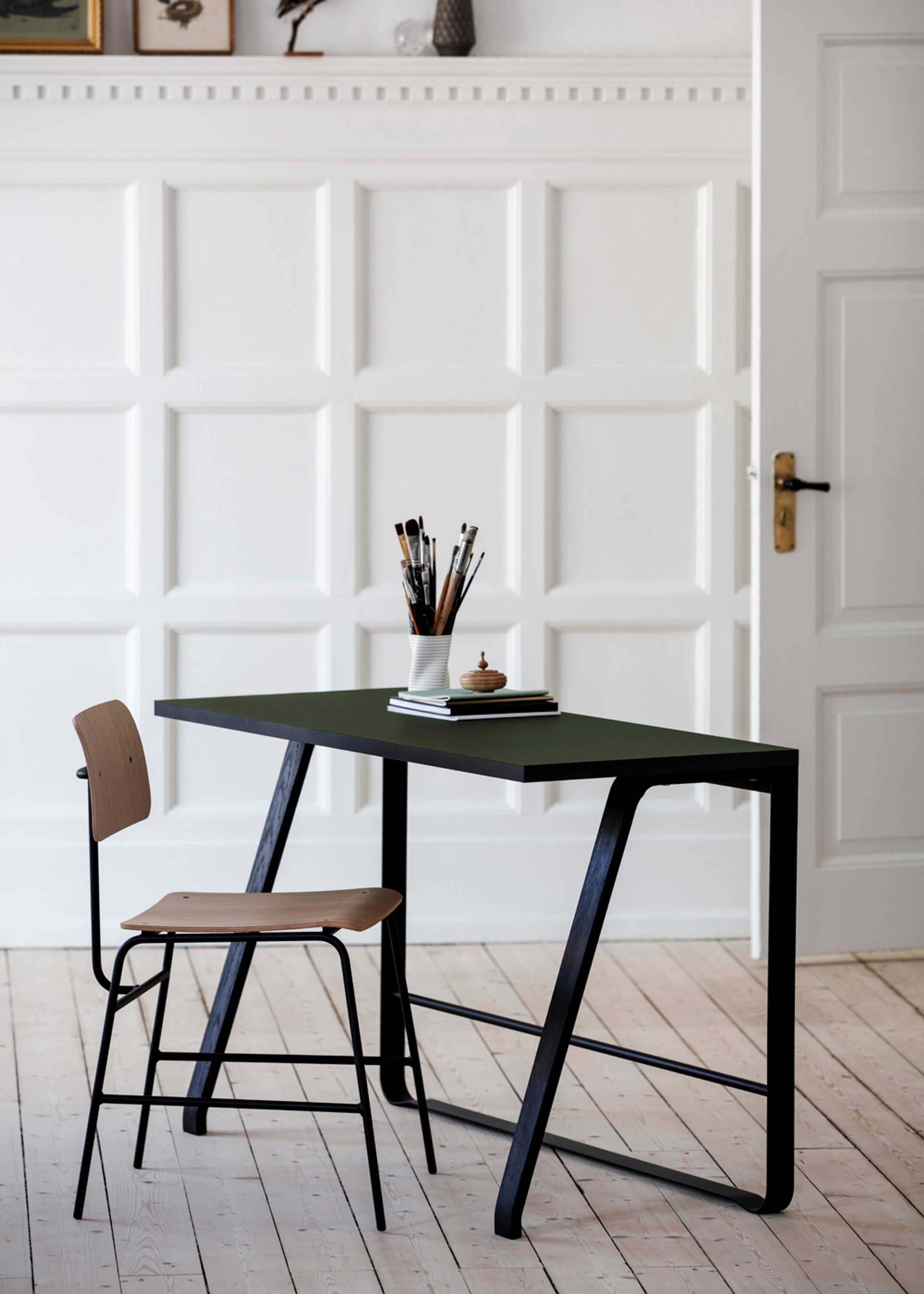 Bent Hansen - Skrivebord - Hemingway - Eg / Sort