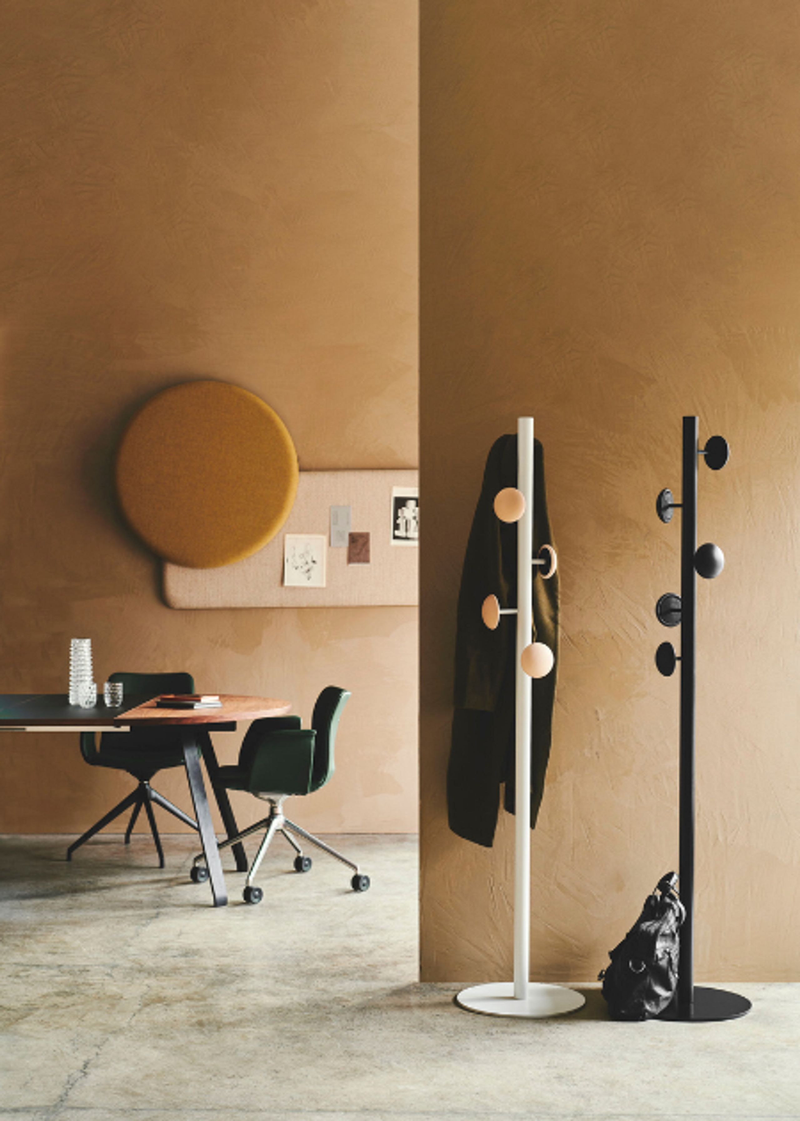 Bent Hansen - Chair - Primum Chair Dynamic - Davos Læder Brandy