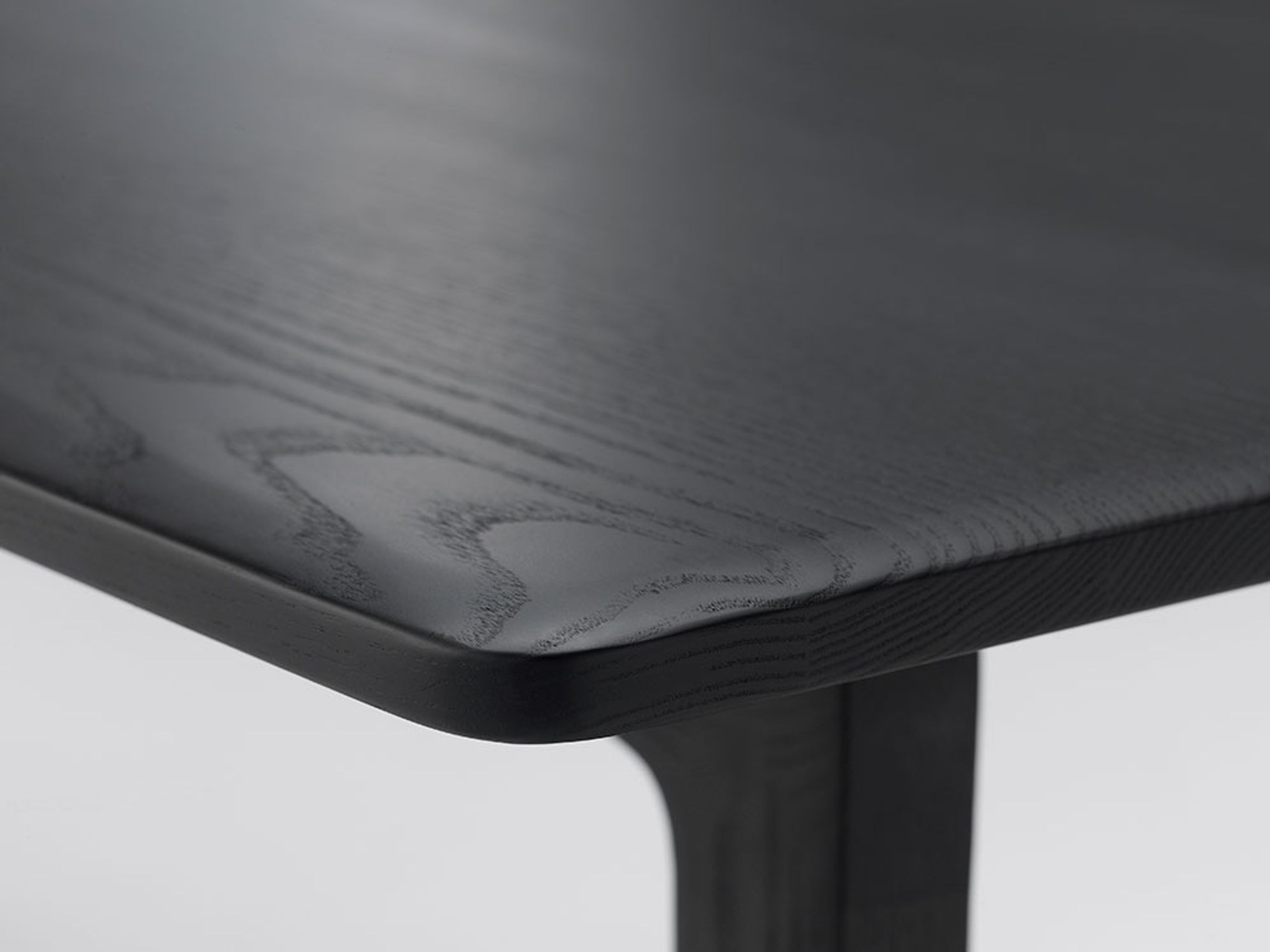 Bernstorffsminde - Dining Table - Elegance Table - Black Lacquered Ash