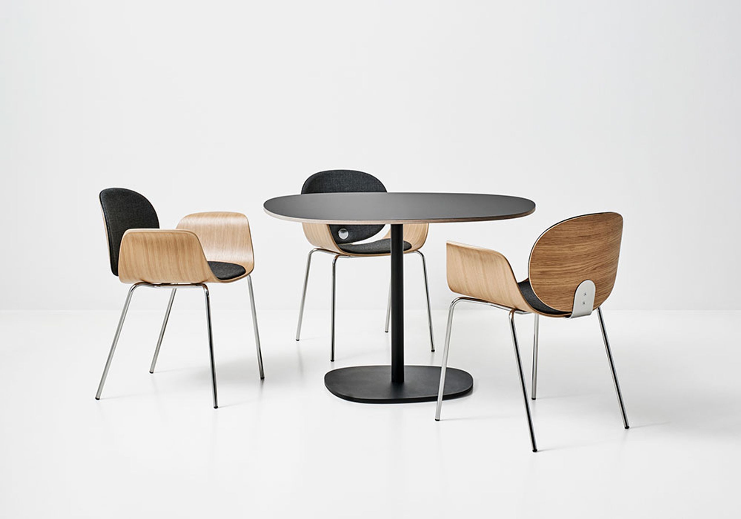 Bernstorffsminde - Dining chair - Taco Armchair - Oak Veneer With Clear Lacquer