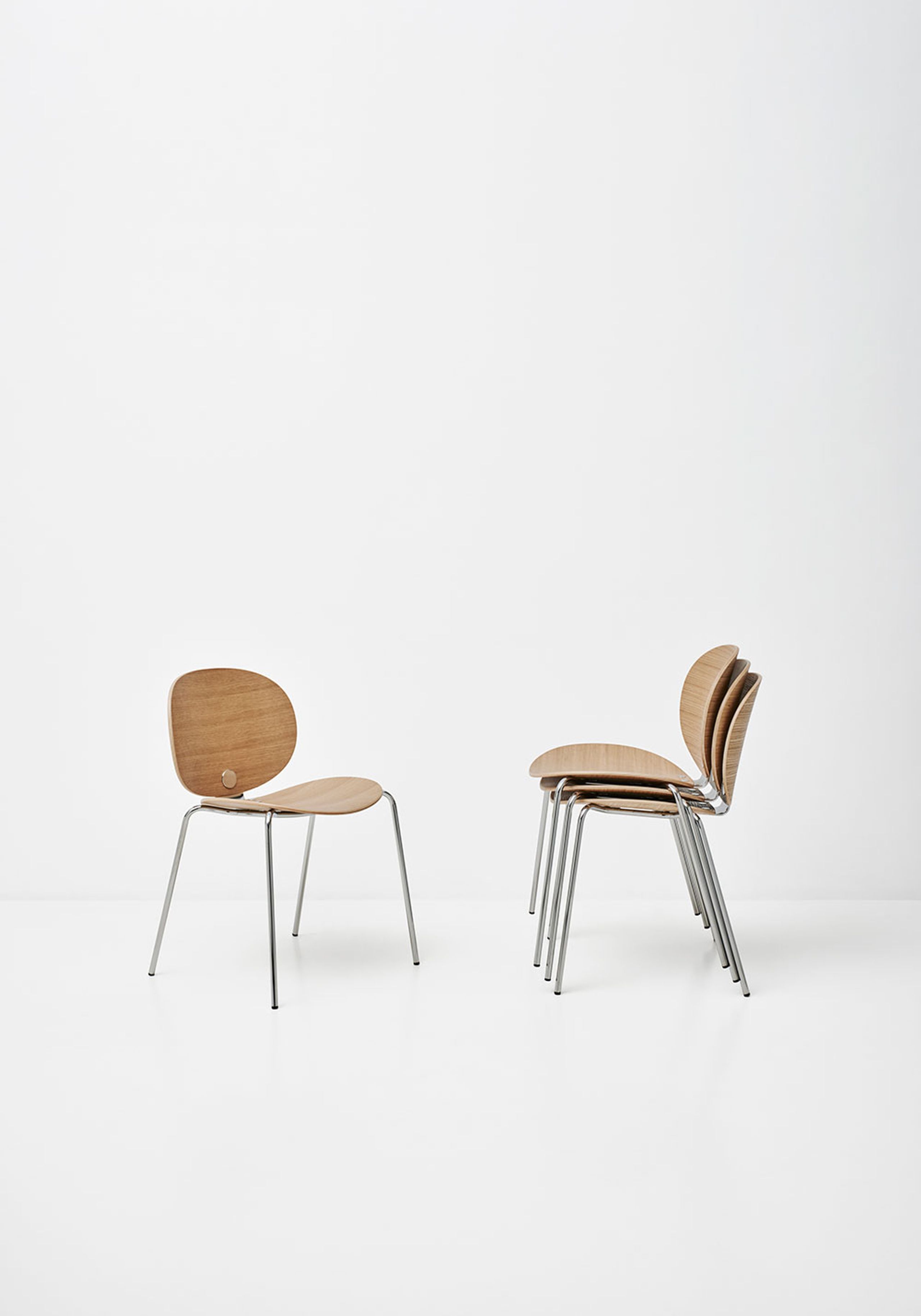 Bernstorffsminde - Dining chair - Taco Chair - Oak Veneer with Black Lacquer