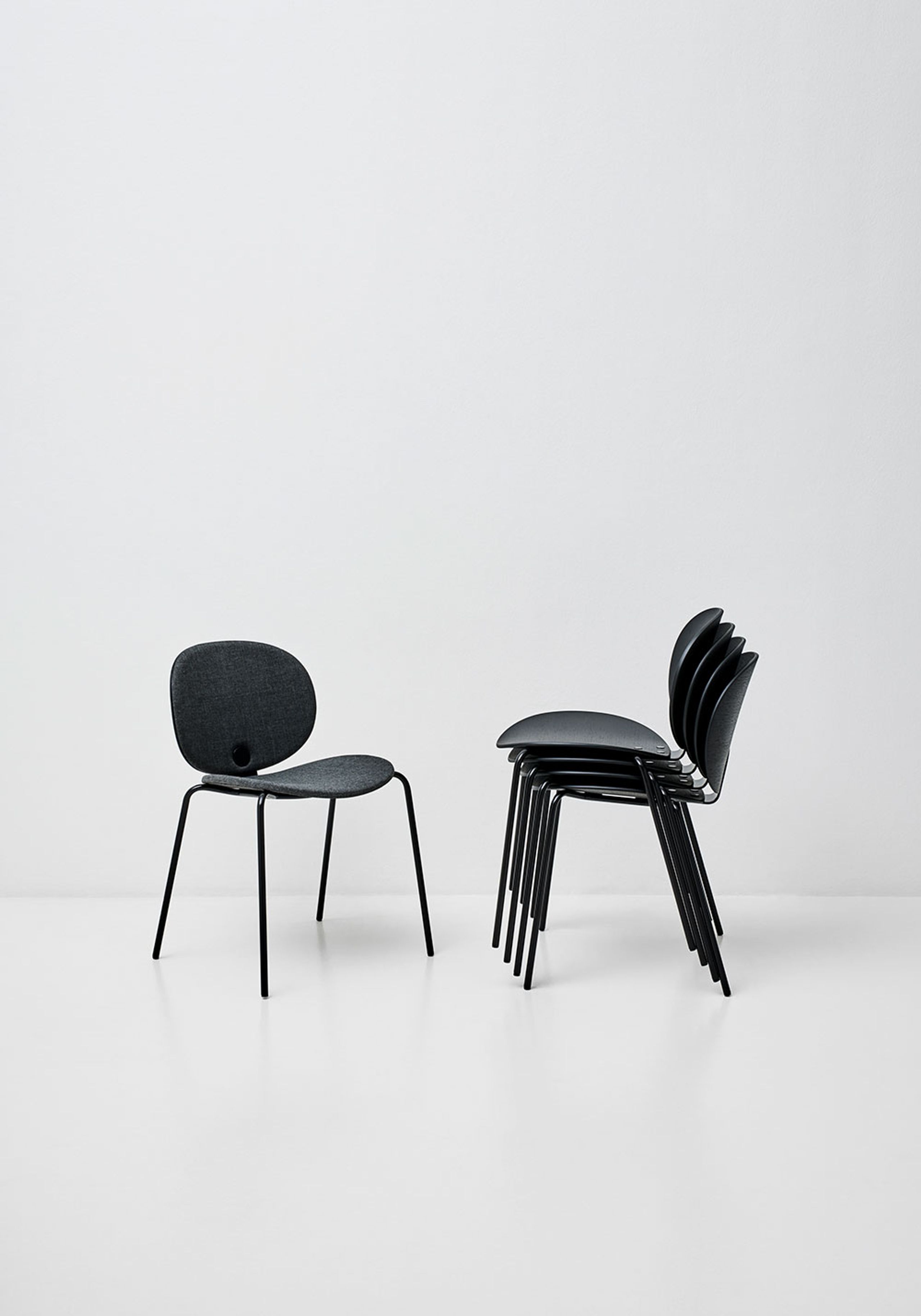 Bernstorffsminde - Dining chair - Taco Chair - Oak Veneer with Black Lacquer