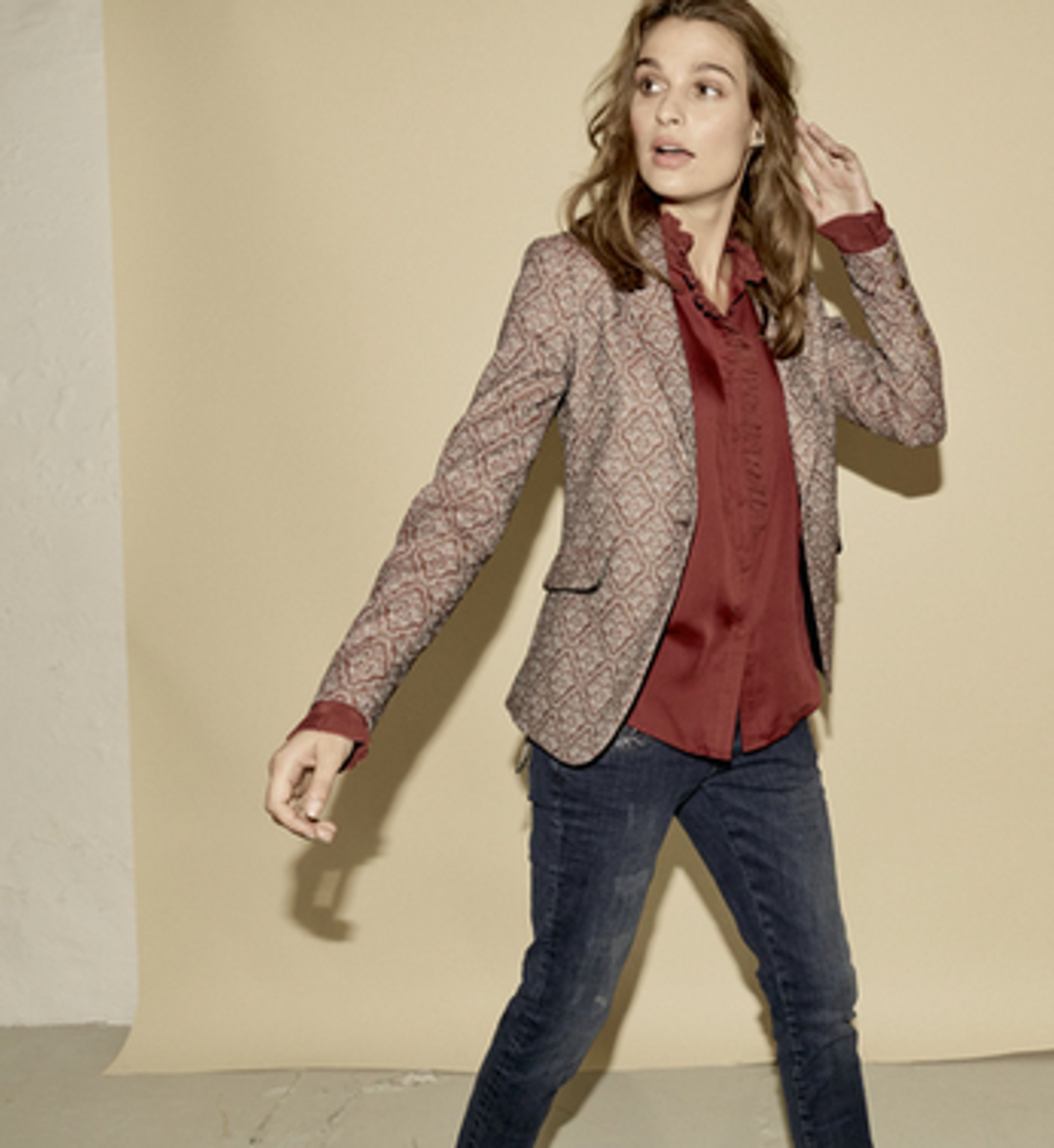  - Blazer - Tuxen Versailles Blazer - Syrah Red