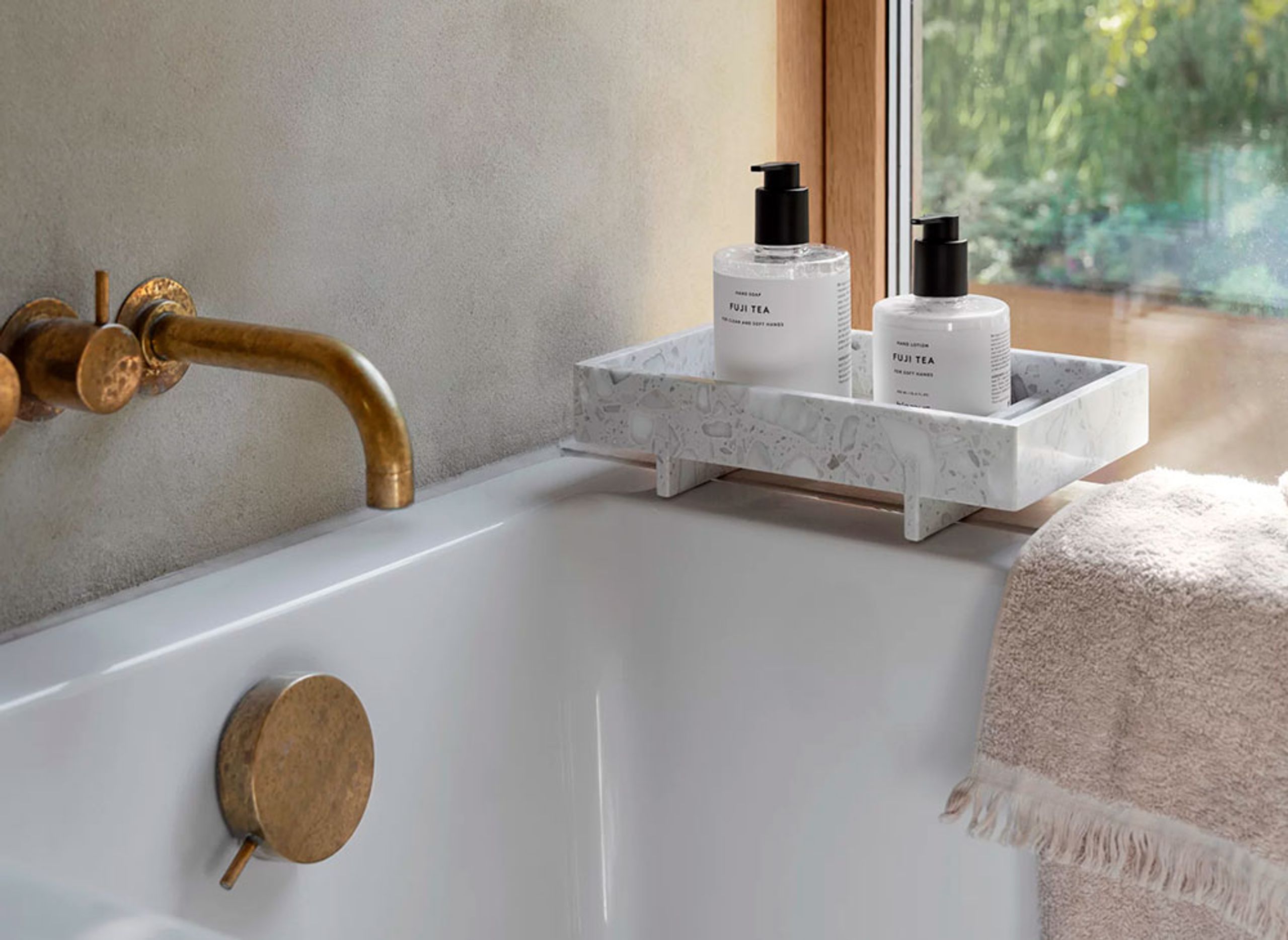 Blomus - Hand Cream - Satomi Hand Lotion - Modern Lemon