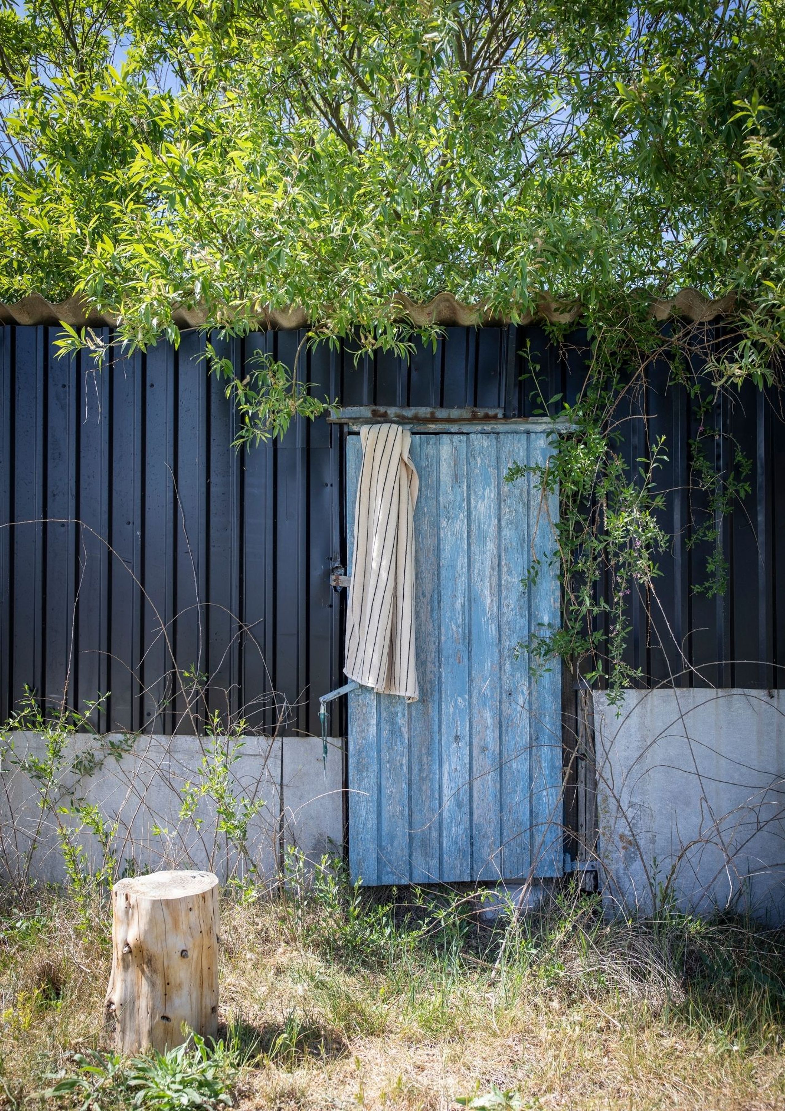 Bongusta - Towel - Naram Bath Sheets - Creme & Ink