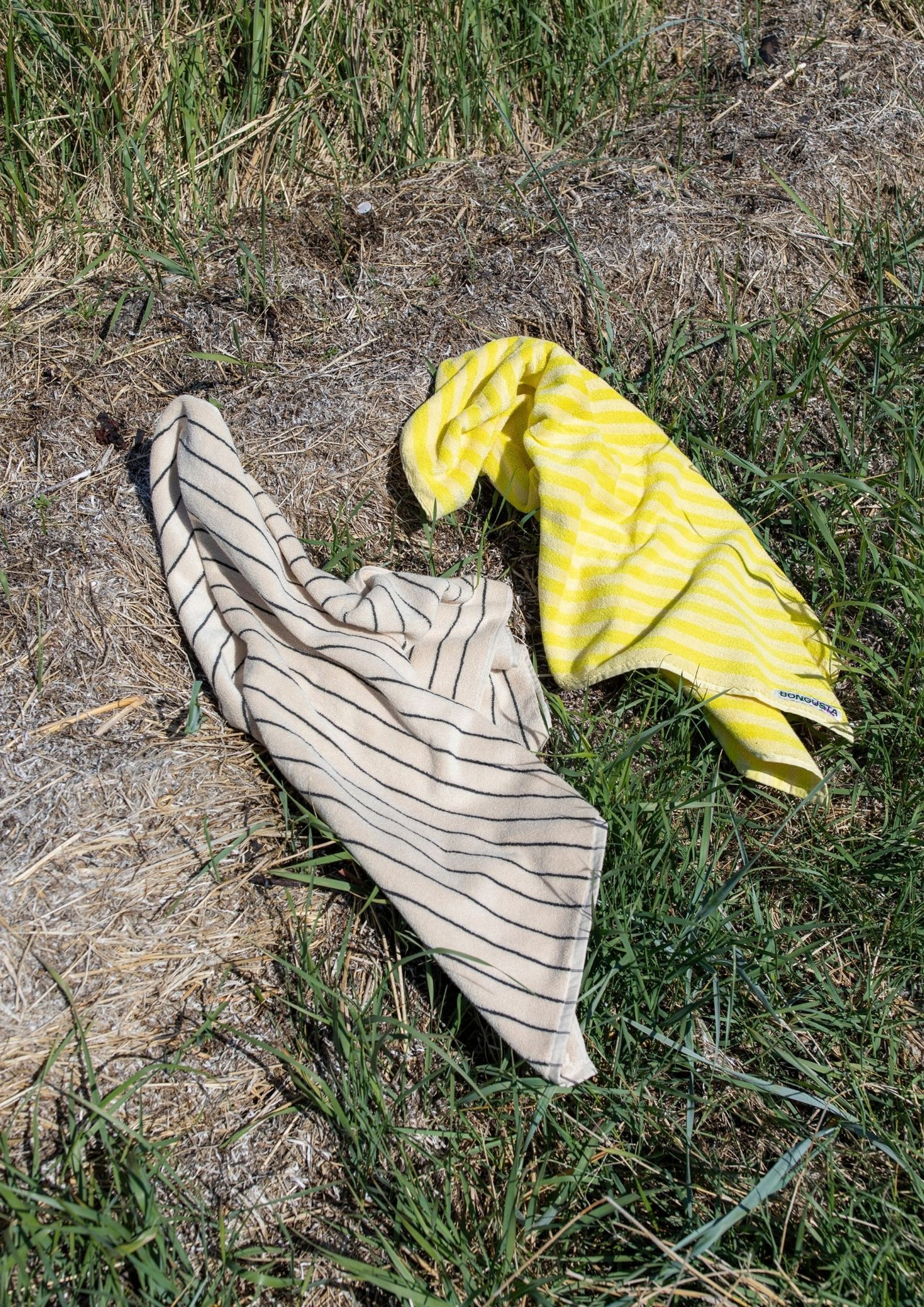 Bongusta - Towel - Naram Bath Sheets - Creme & Ink