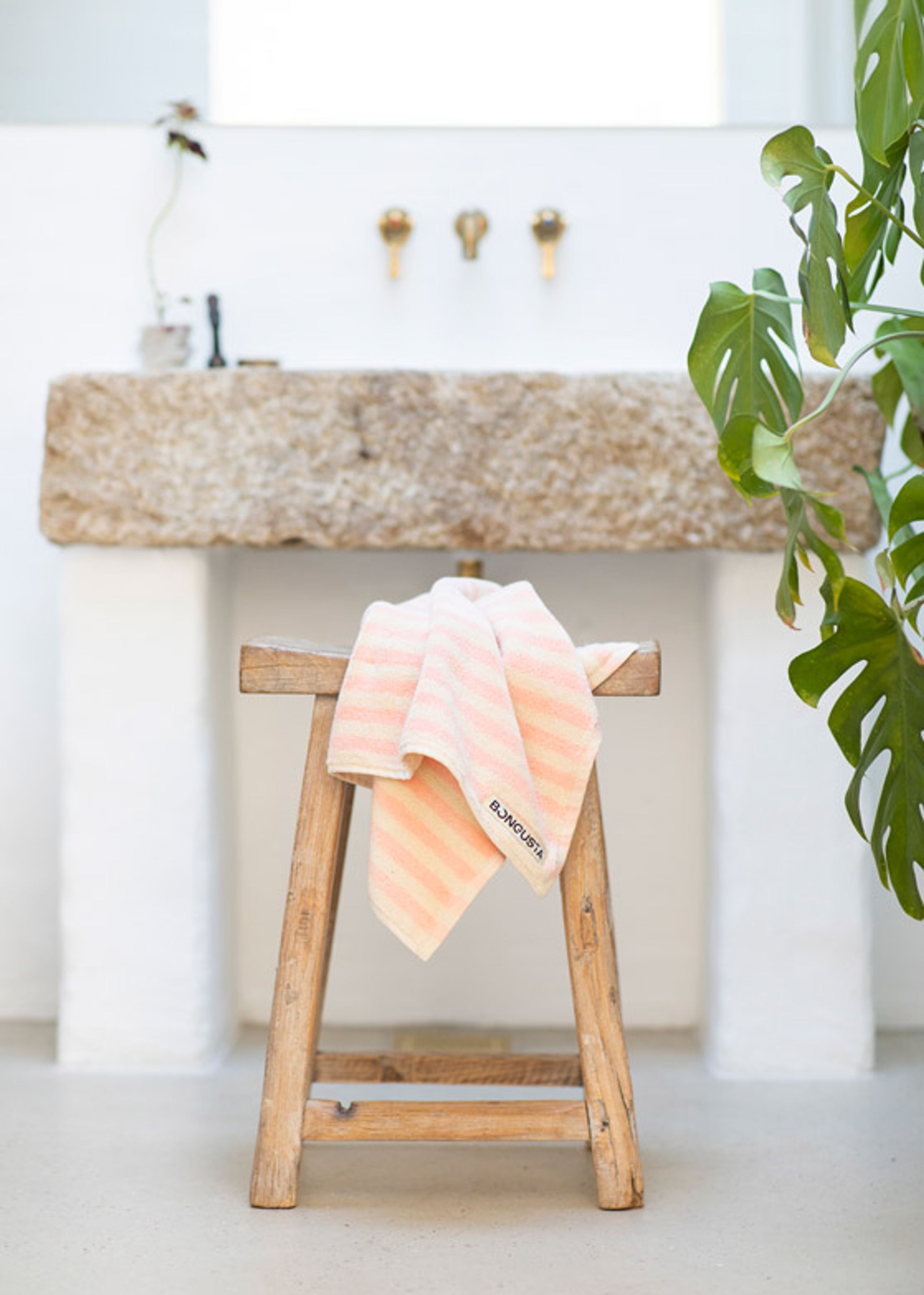 Bongusta - Towel - Naram Towels - Tropical / Creme