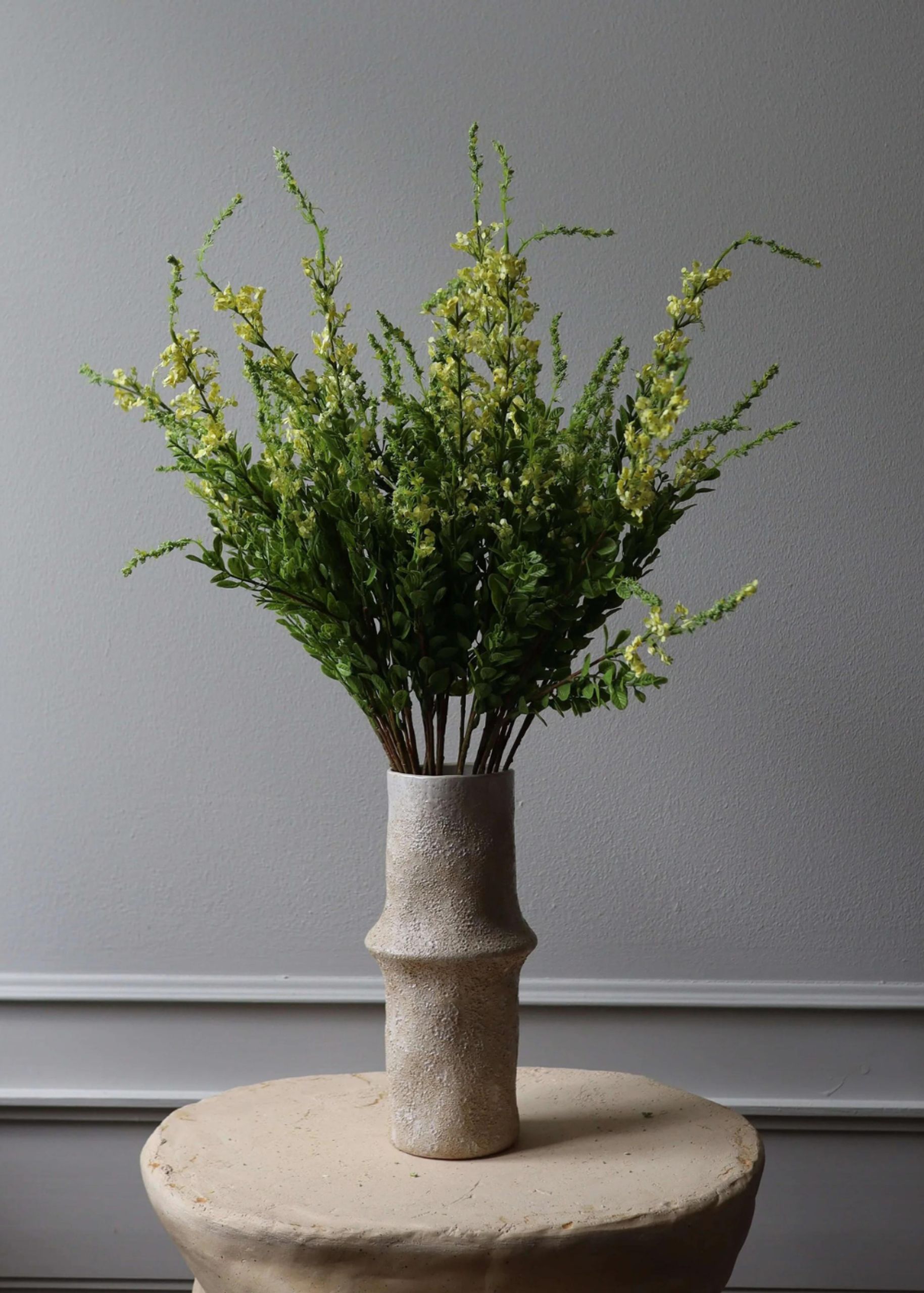 Botané - Keinokukat - Flower stems - Wild yellow