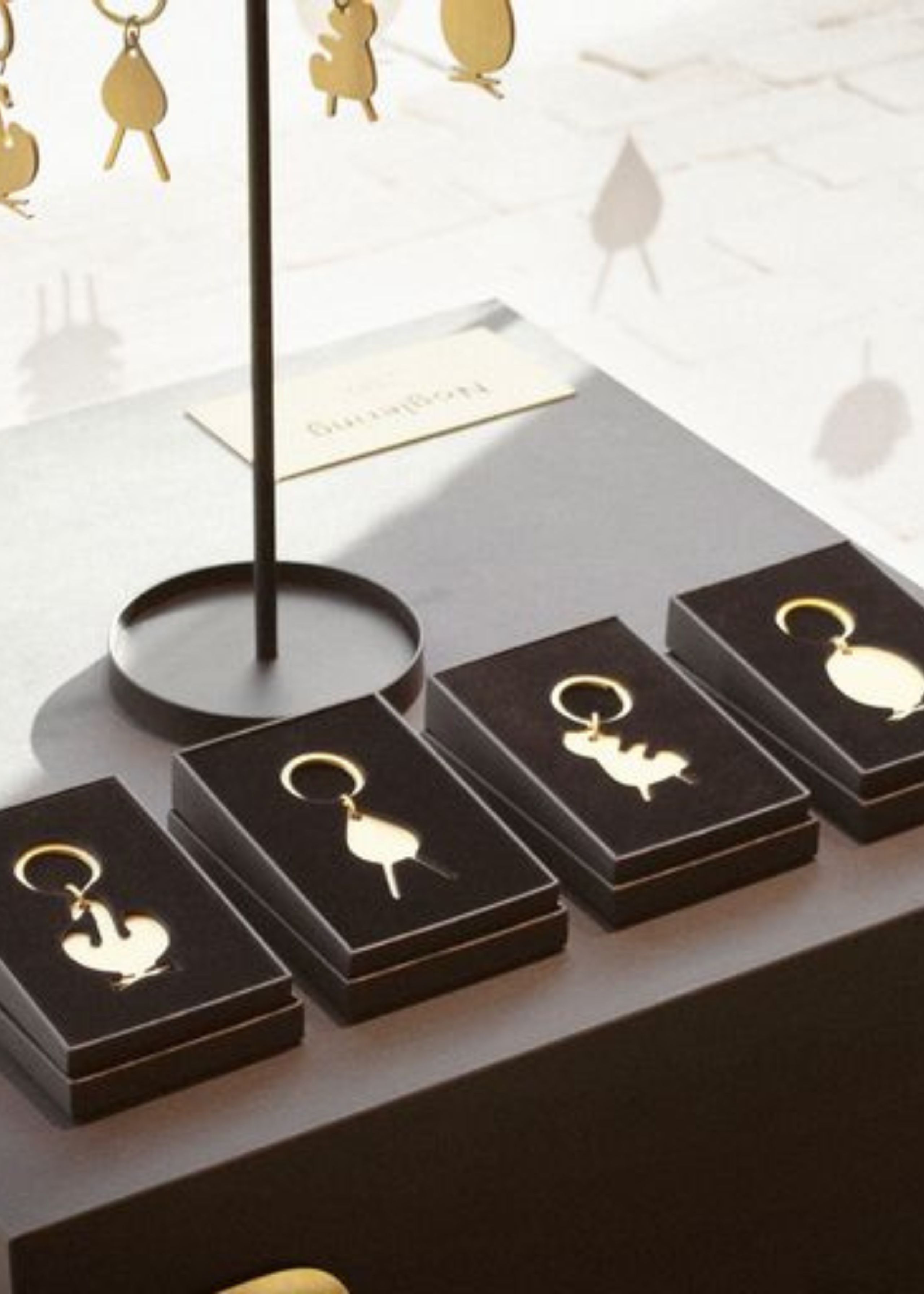 Brainchild - Schlüsselanhänger - Brainchild - Keychain - The egg - Design icon - Massiv messing