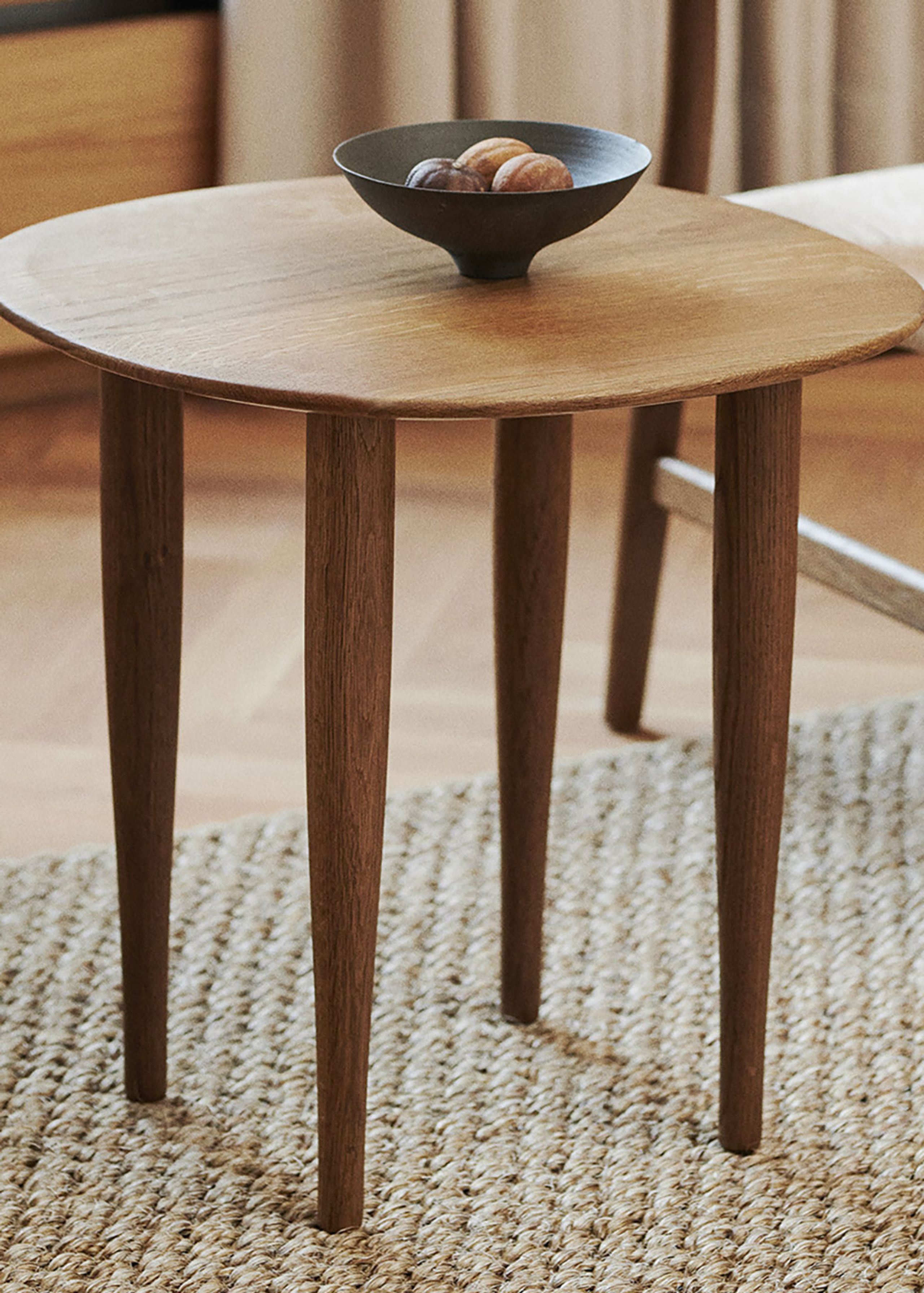 Brdr. Krüger - - JARI sidebord - Eg / Klar voks / Olieret / Ø60