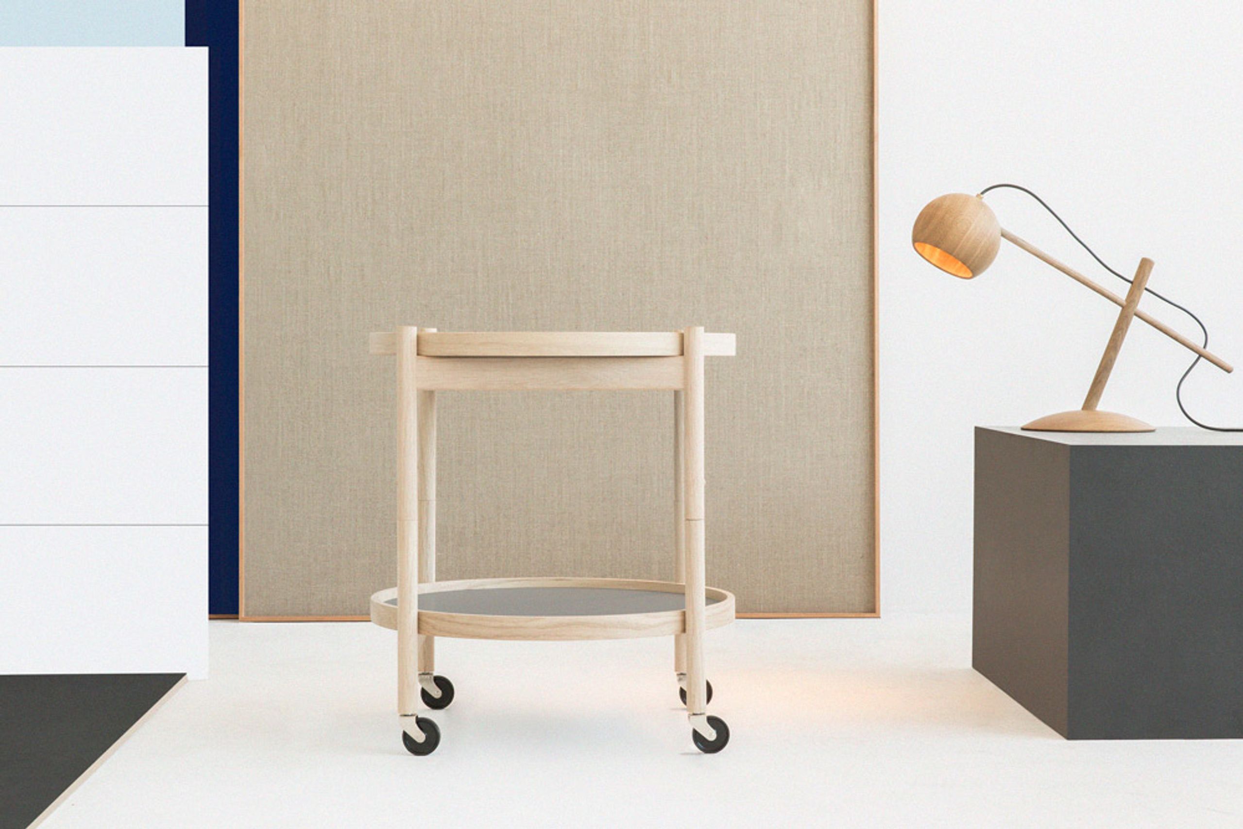 Brdr. Krüger - Tisch - Bølling Tray Table 50 / Fumed Oak - BASE - White/Black