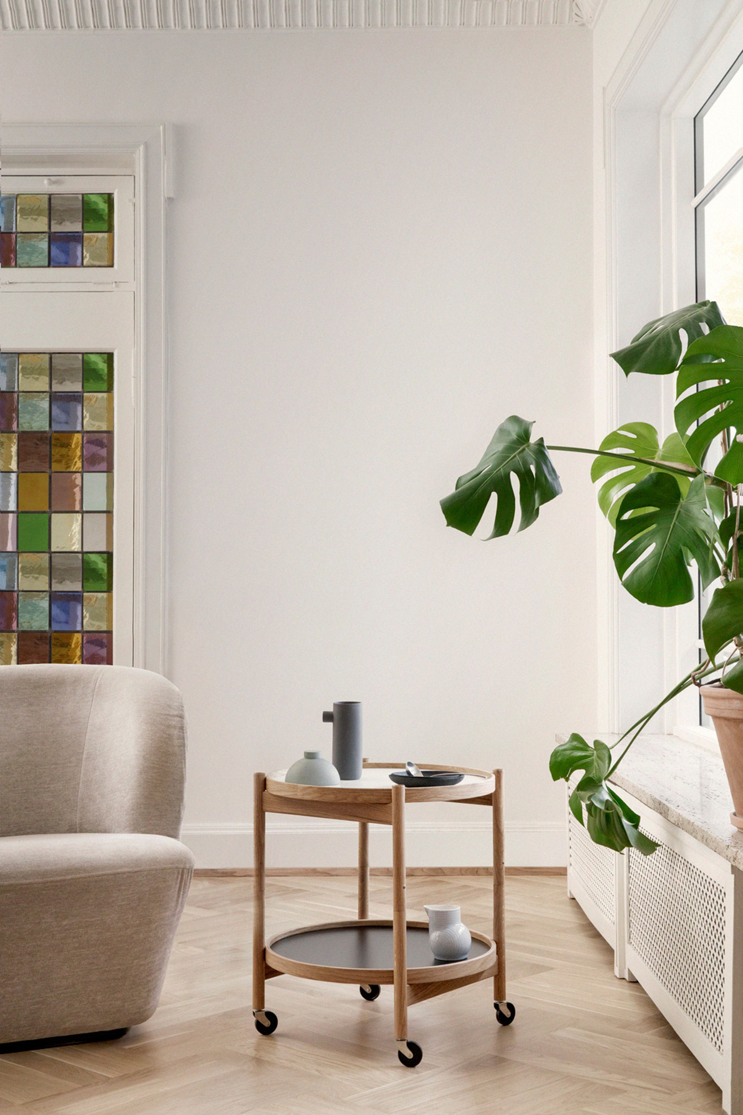 Brdr. Krüger - Conseil d'administration - Bølling Tray Table 50 / Black Stained Oak - SUNNY - Yellow/Cream
