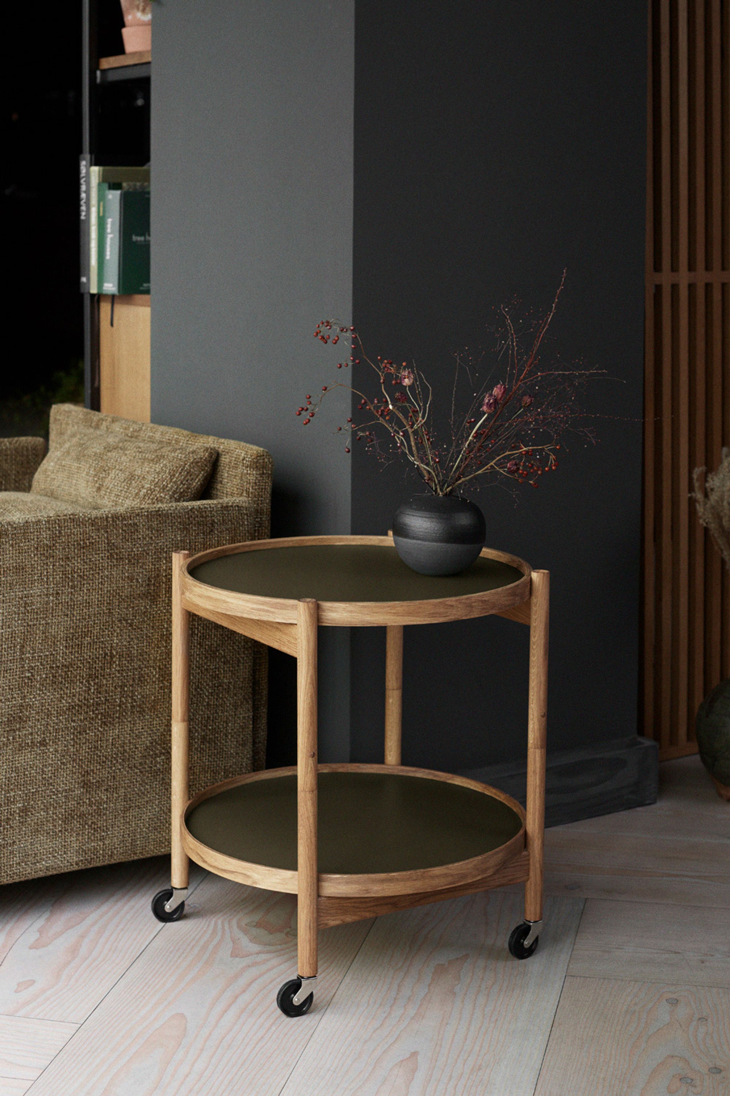 Brdr. Krüger - Bord - Bølling Bakkebord 60 / Olieret Eg - LEAF - Light Green/Dark Green