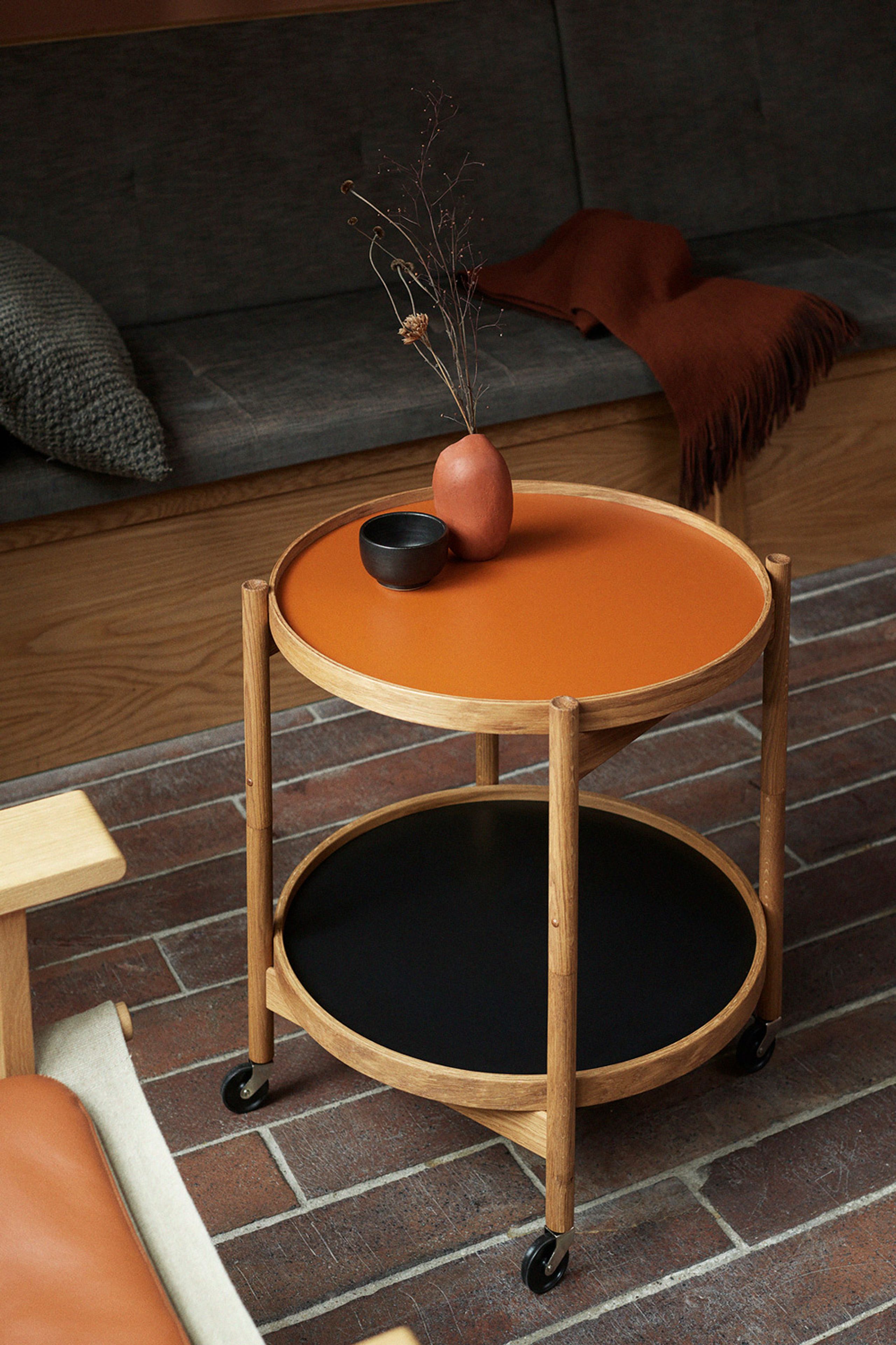 Brdr. Krüger - Conselho - Bølling Tray Table 60 / Oiled Oak - Veneer/Veneer