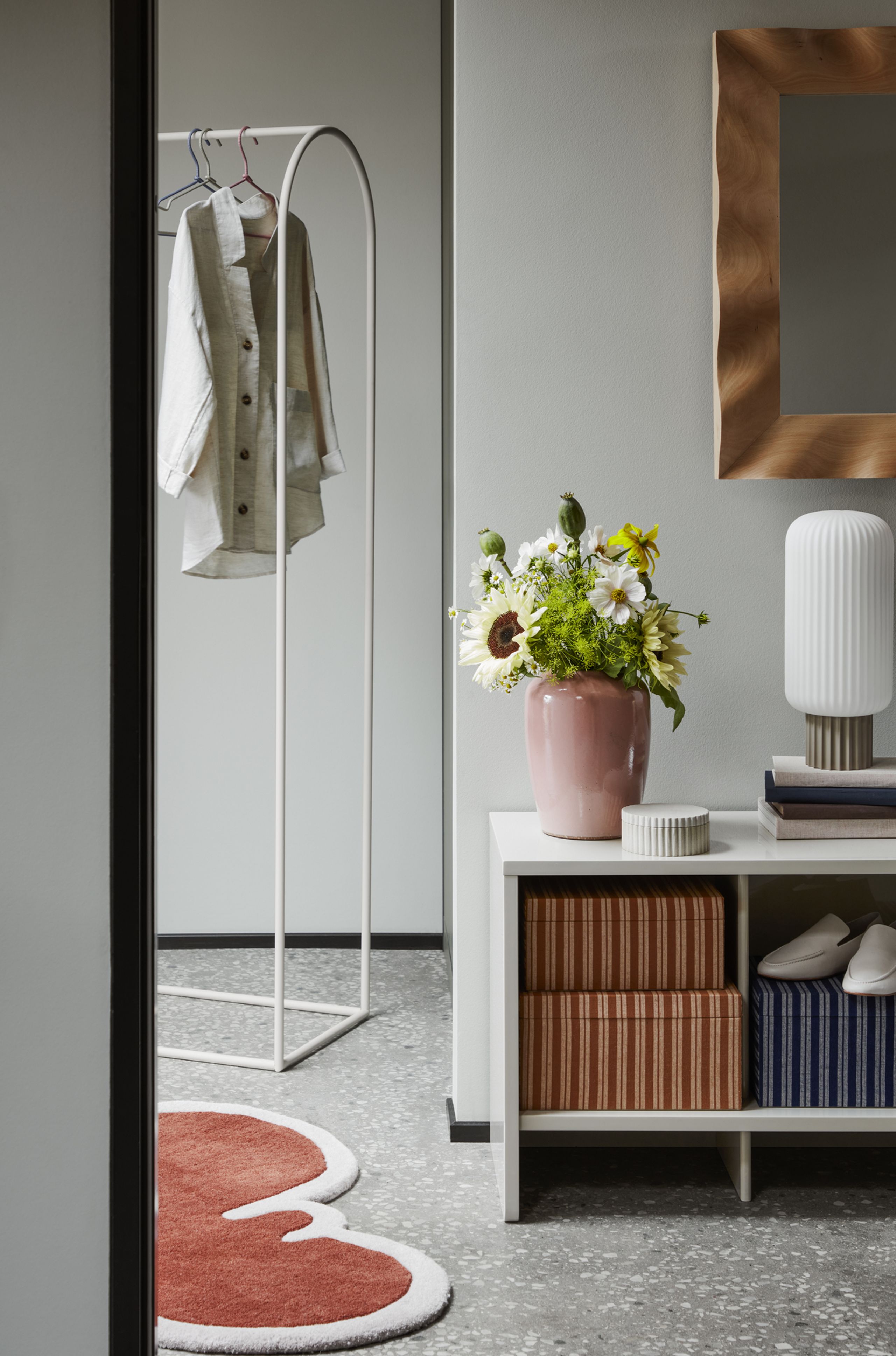 Broste CPH - Lamp - Lolly Lamp Sand Metal - L /Sand Metal Base / White Opal Glass