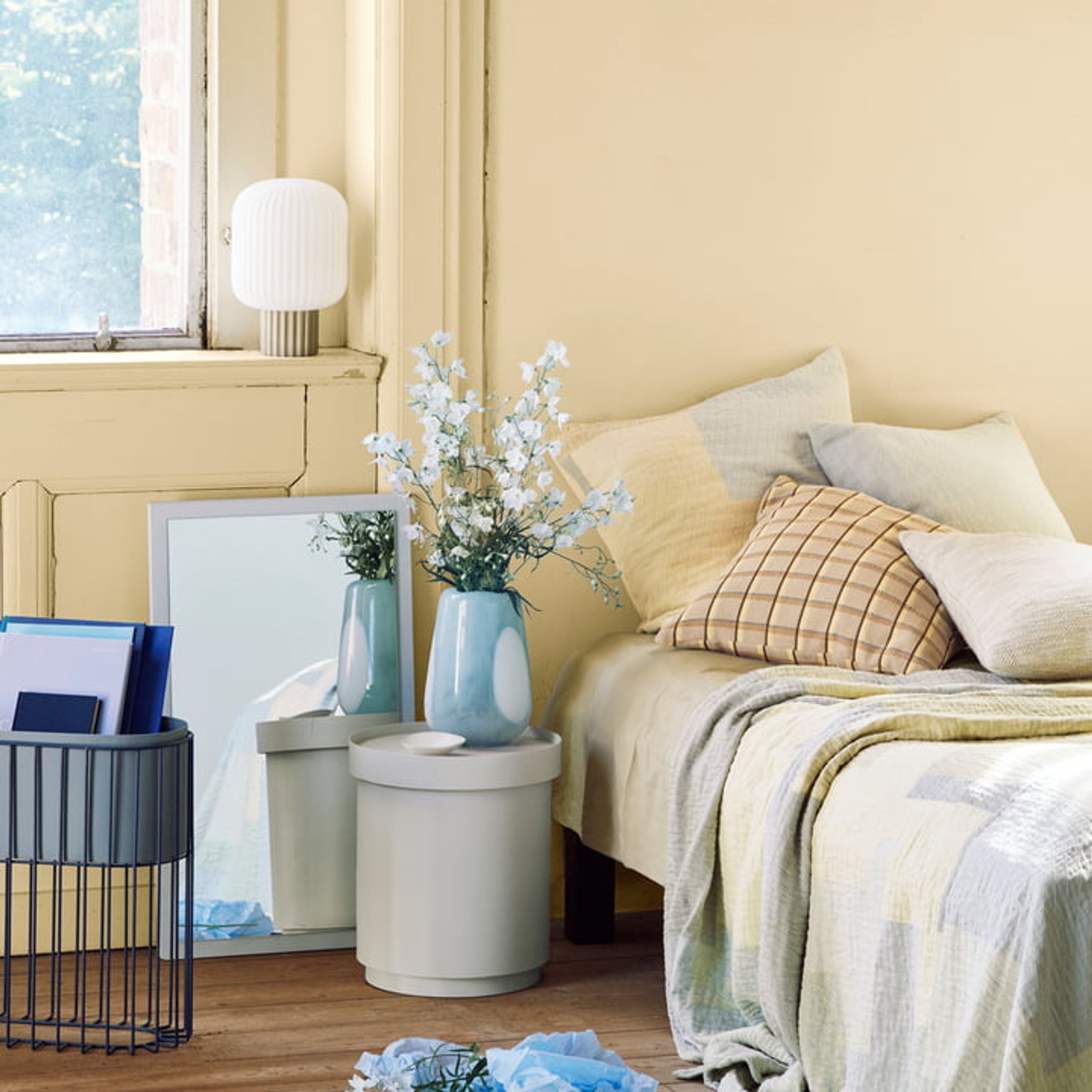 Broste CPH - Vase - Ada dot - Glas simply taupe warm grey large