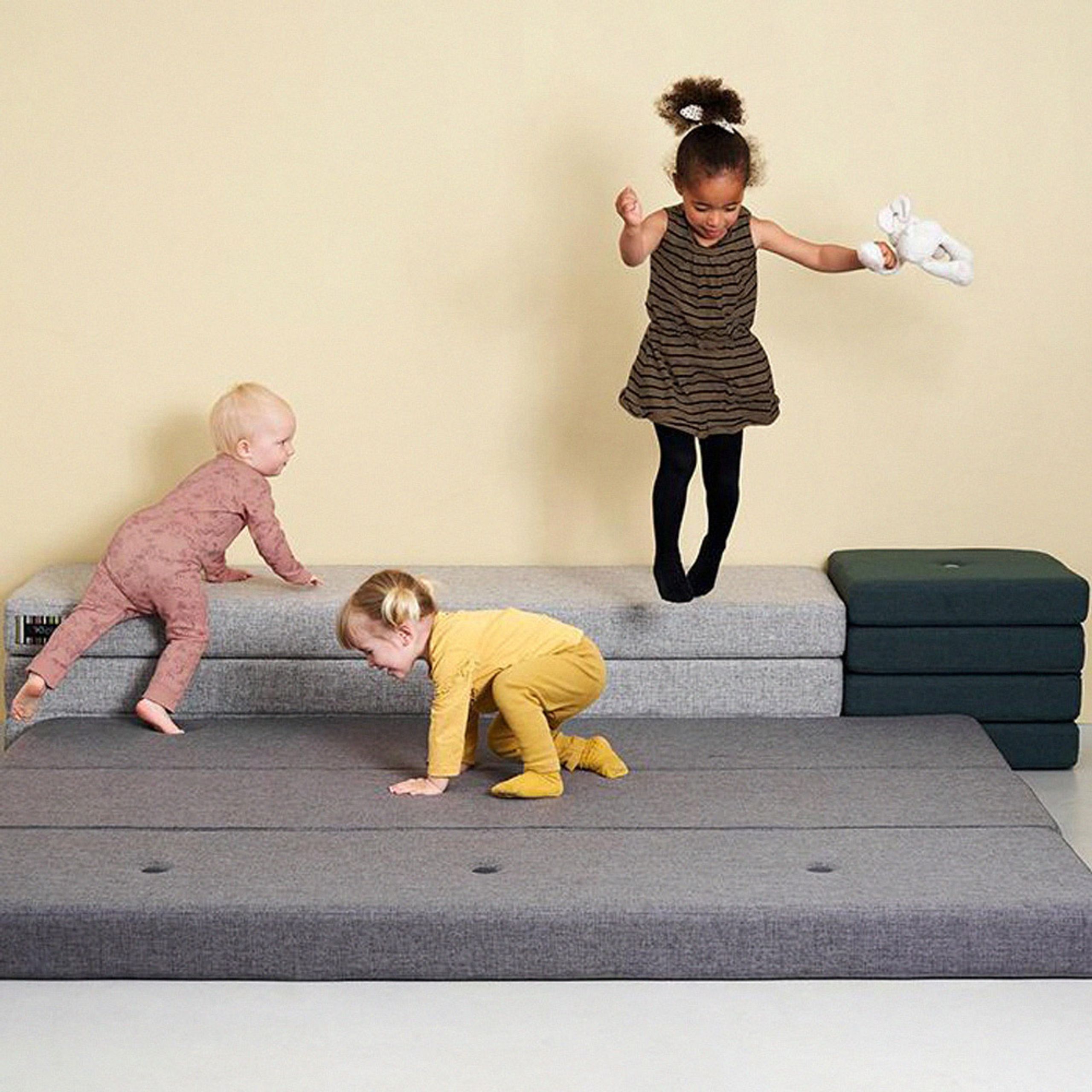 By KlipKlap - Materasso - KK 3 fold w. buttons - Deep Green w/ Light Green