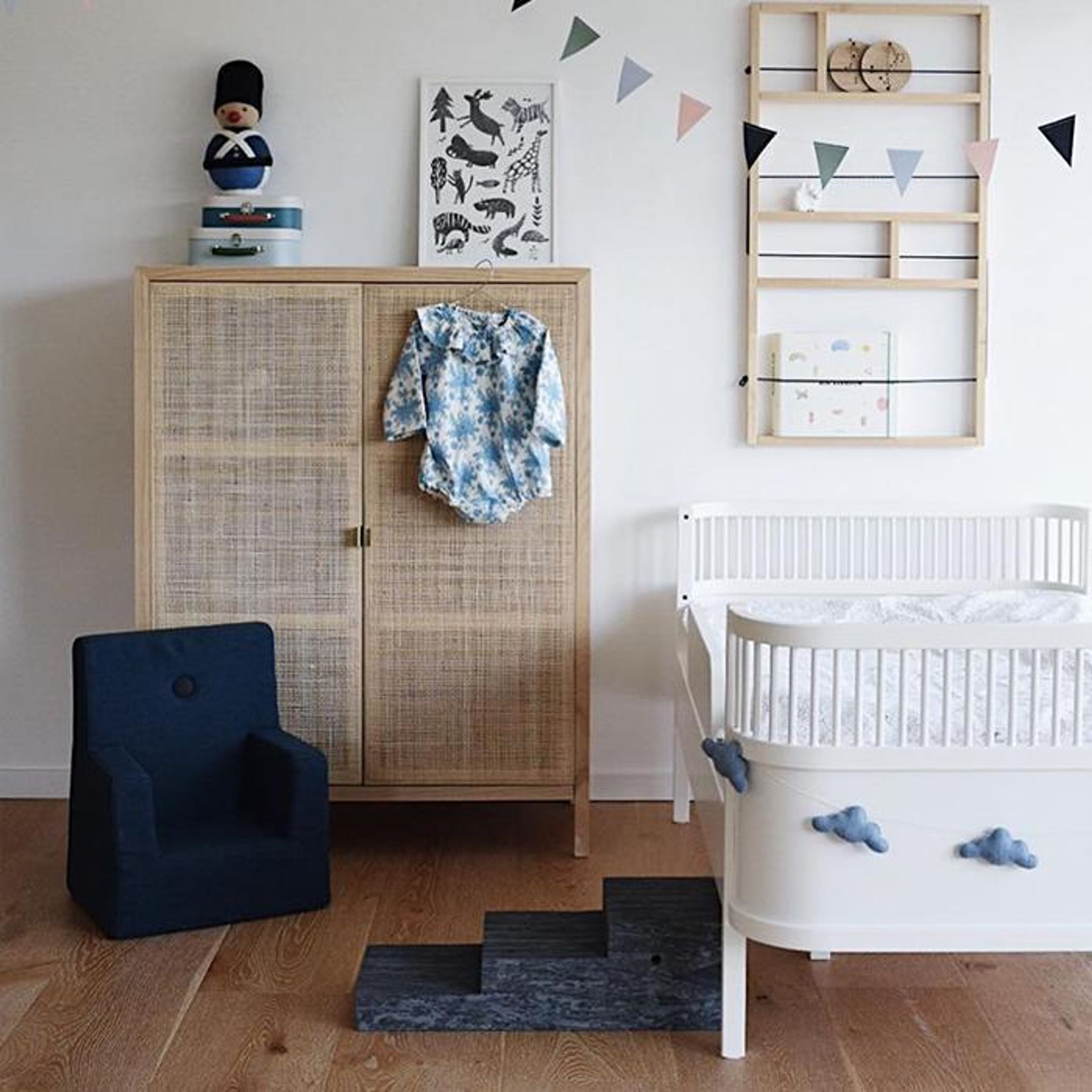 By KlipKlap - Stuhl - KK Kids Chair XL - Beige w/ Sand